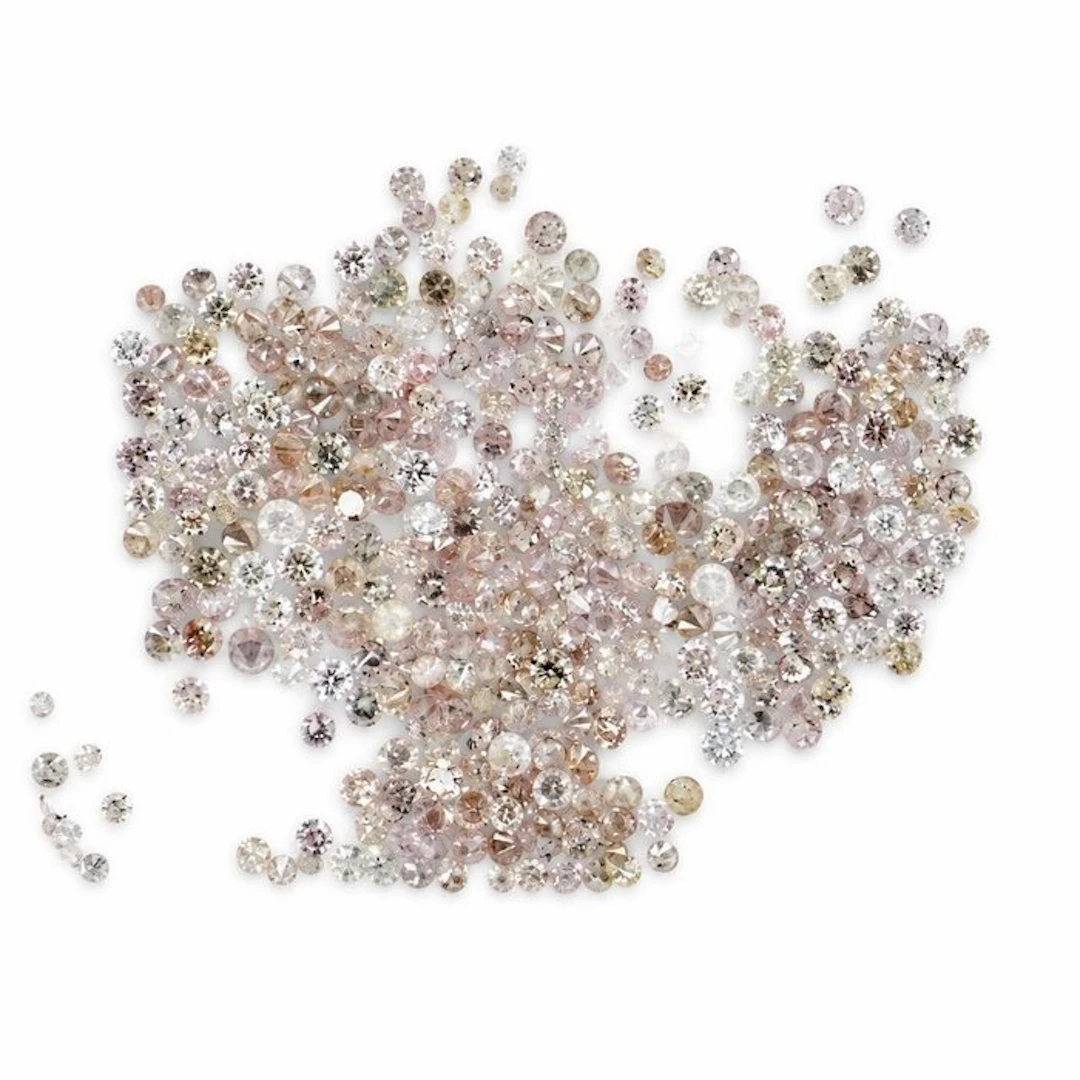 No reserve price - 443 pcs Diamond (Natural coloured) - 1.01 ct - Round - Faint