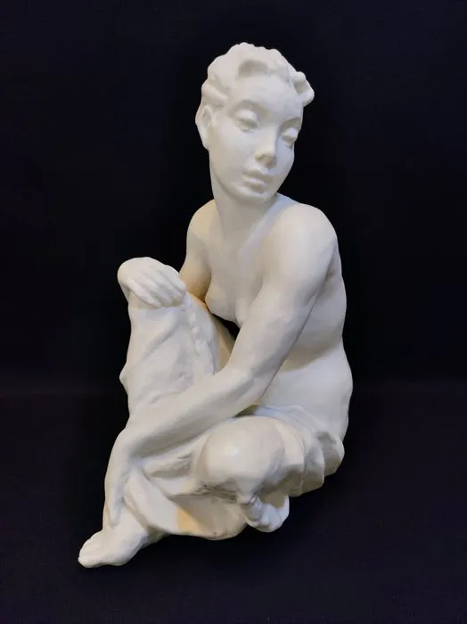 Rosenthal - Figurine - Halbakt "Christl" 23,0 cm Modell 5115 sitzende