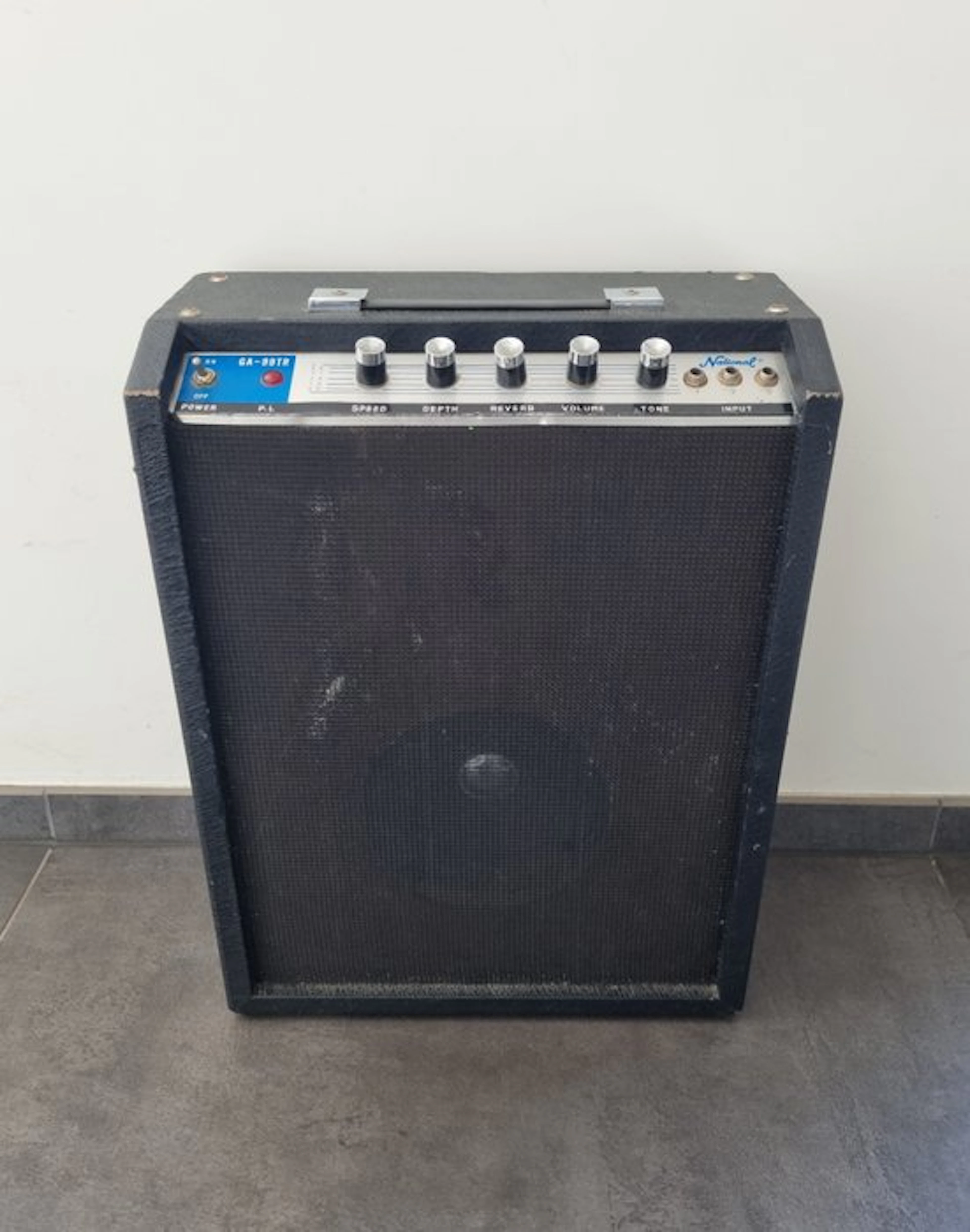 National - Number of items: 1 - Guitar amplifier - Japan...