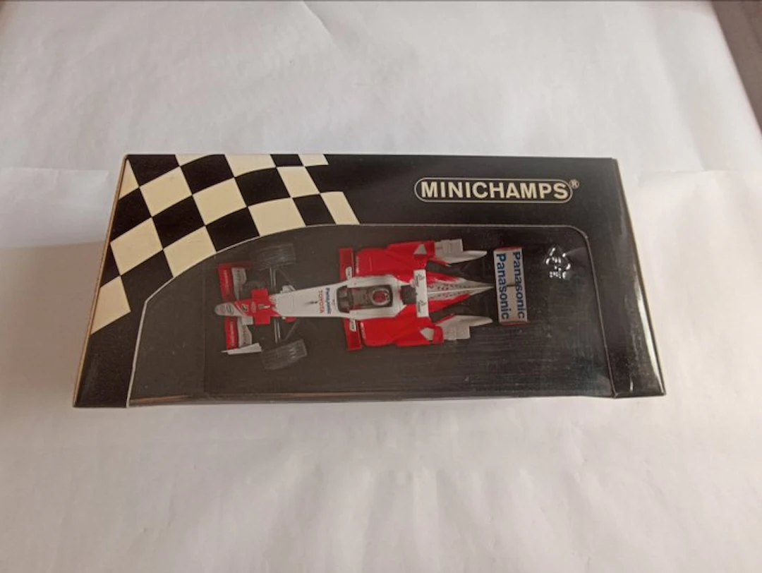 MiniChamps 1:18 - Model car - Toyota - F1