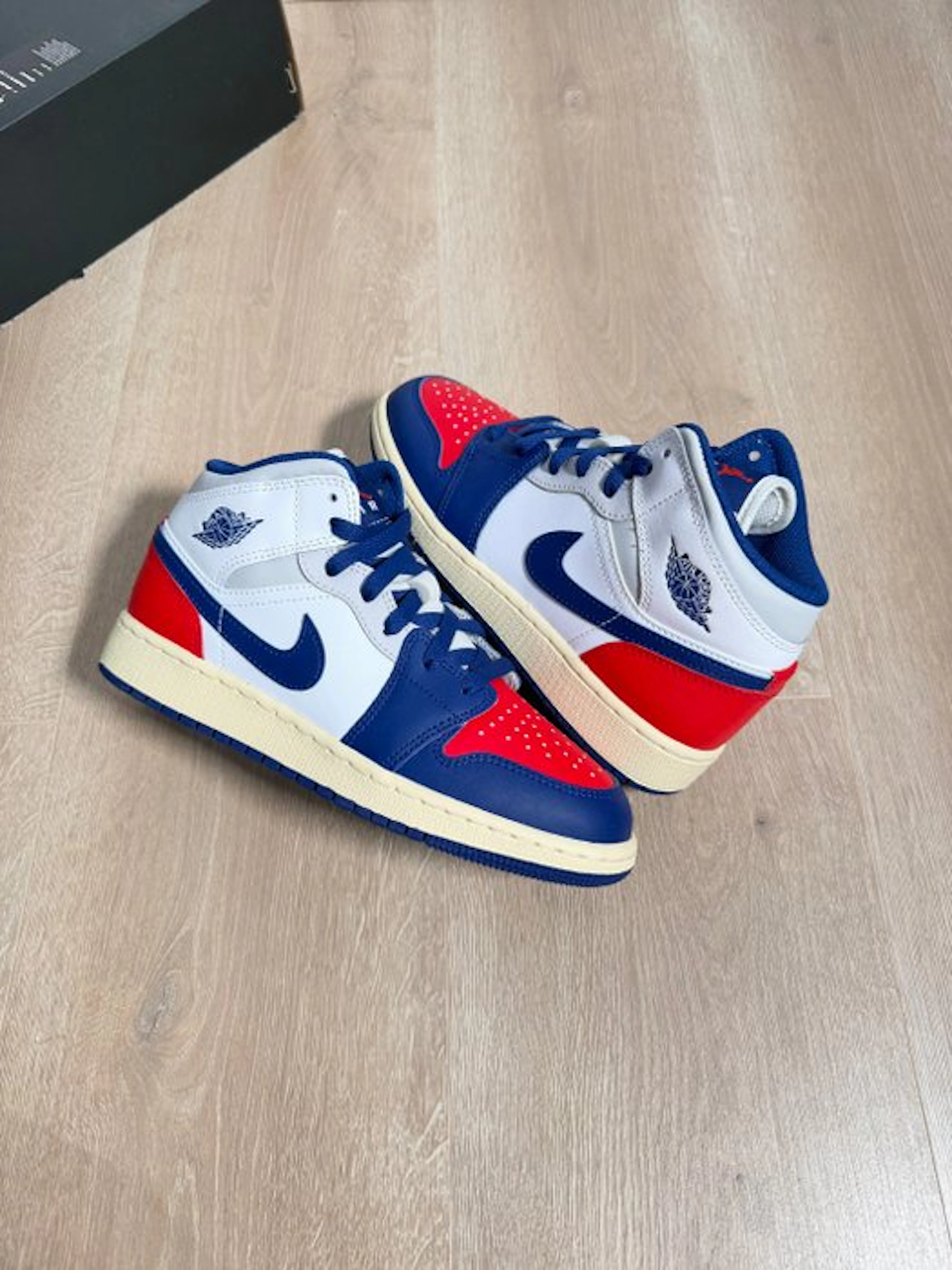 Air Jordan - Sneakers - Size: EU 36.5 - New with tags