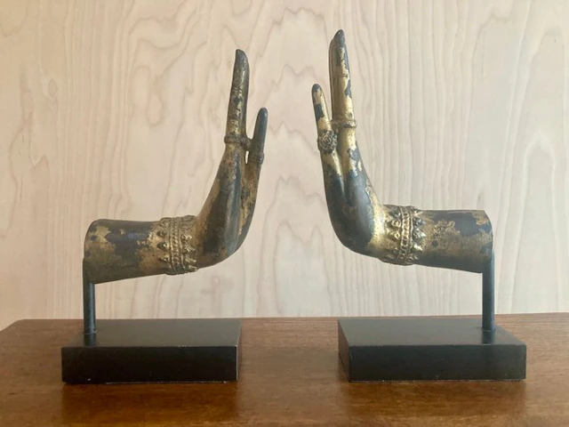 Antique Buddha hands - Bronze - 20th century