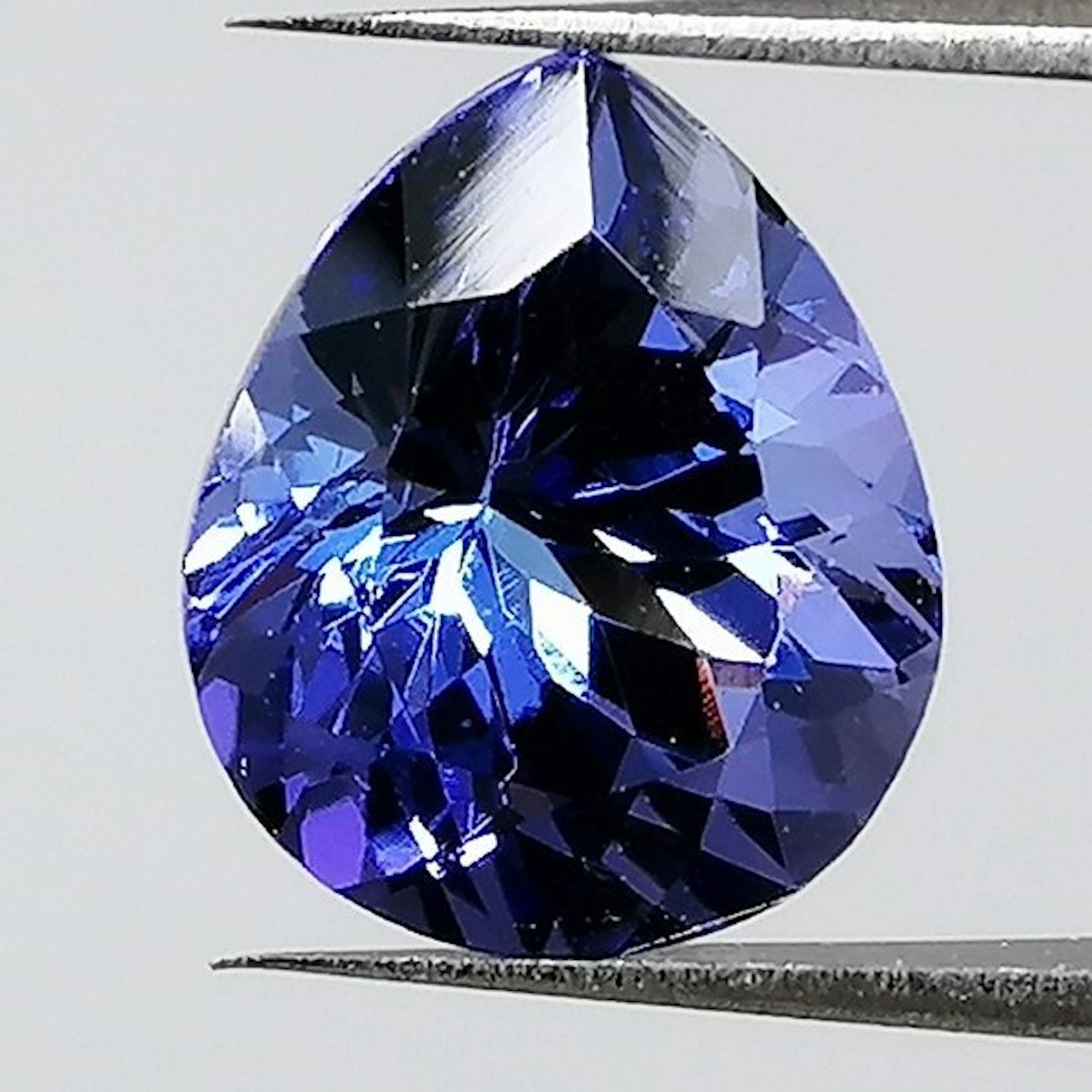 1 pcs Tanzanite - 2.00 ct - Antwerp Laboratory for...