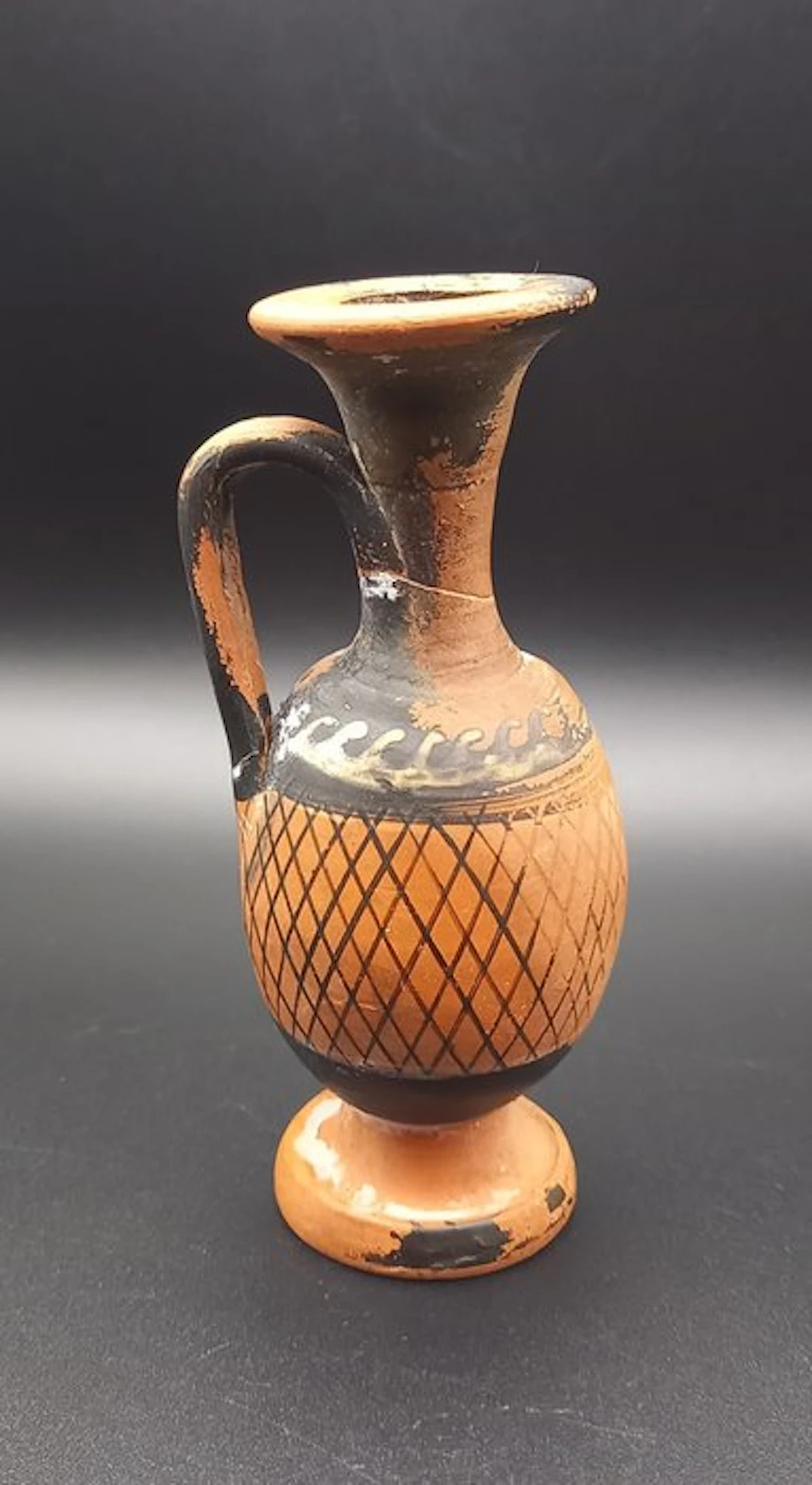 Ancient Greek, Magna Graecia Apulian net-lekythos - 112 cm
