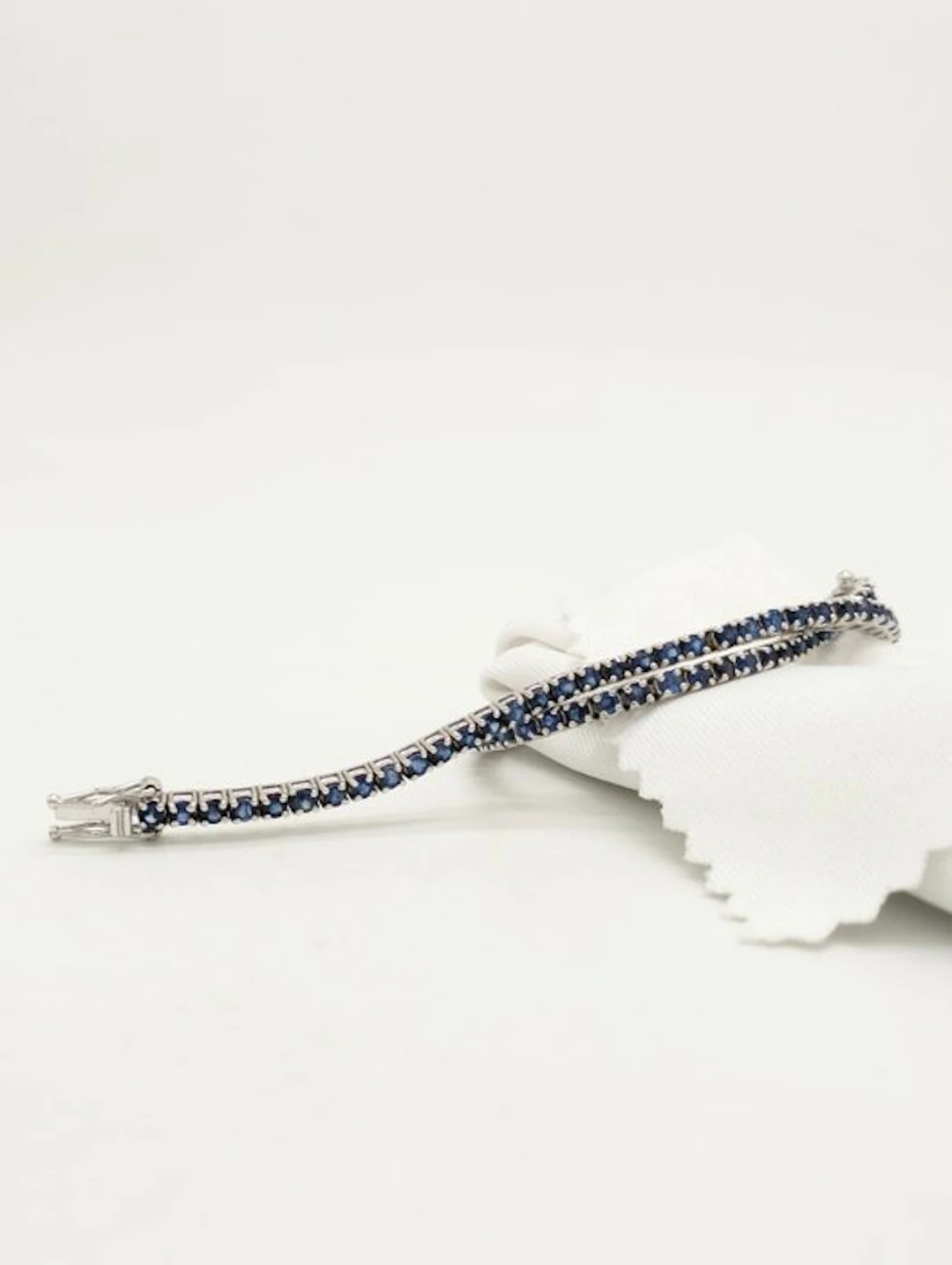 Tennis bracelet - 18 kt. White gold Sapphire