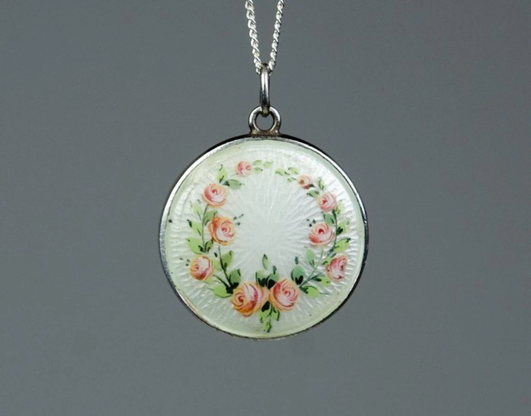 - 935 Silver - Enamel - Necklace with pendant