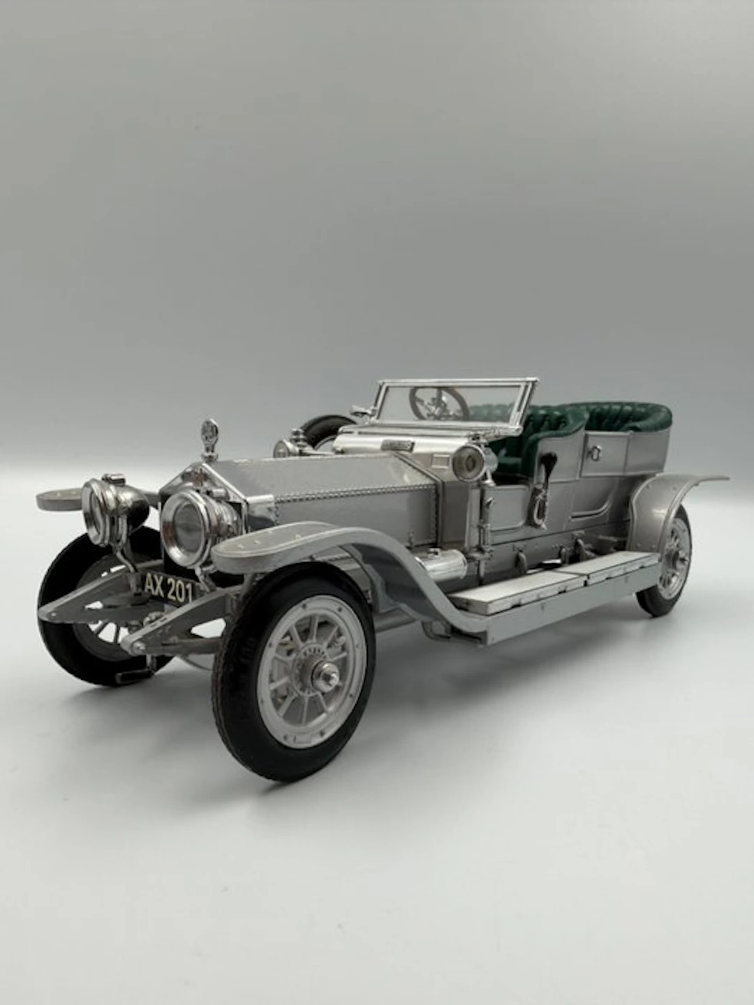 Franklin Mint 1:24 - Model car - 1907 Rolls-Royce – The Silver Ghos