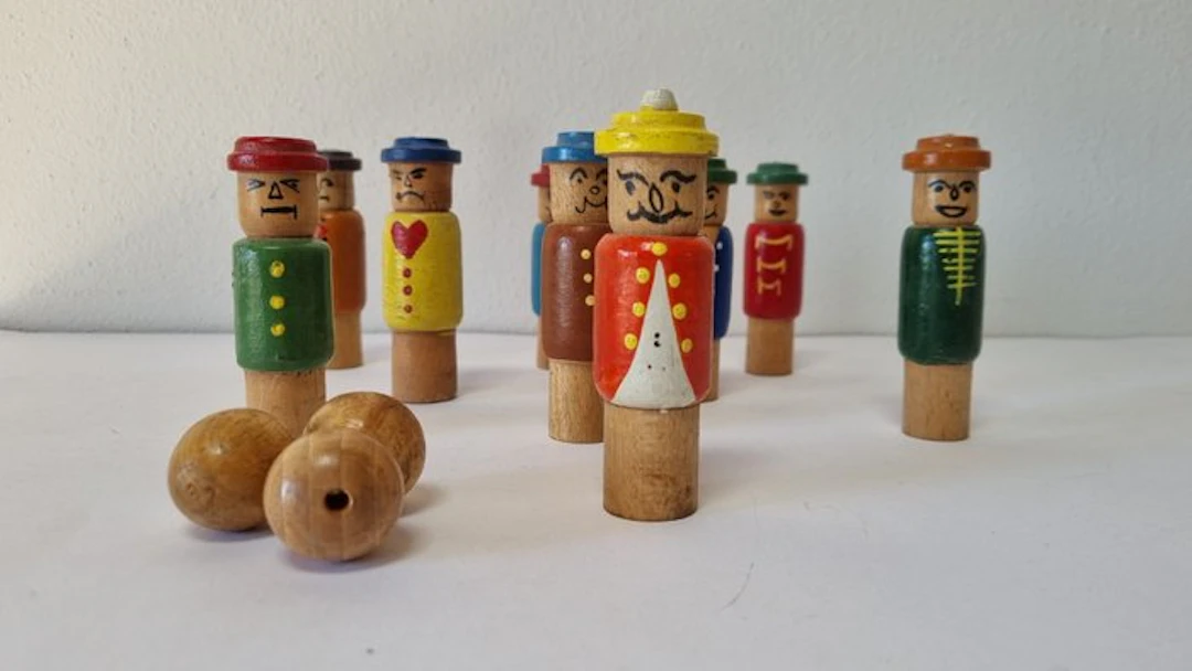 Germany - Board game - Bowling hand-painted wood pins 1930