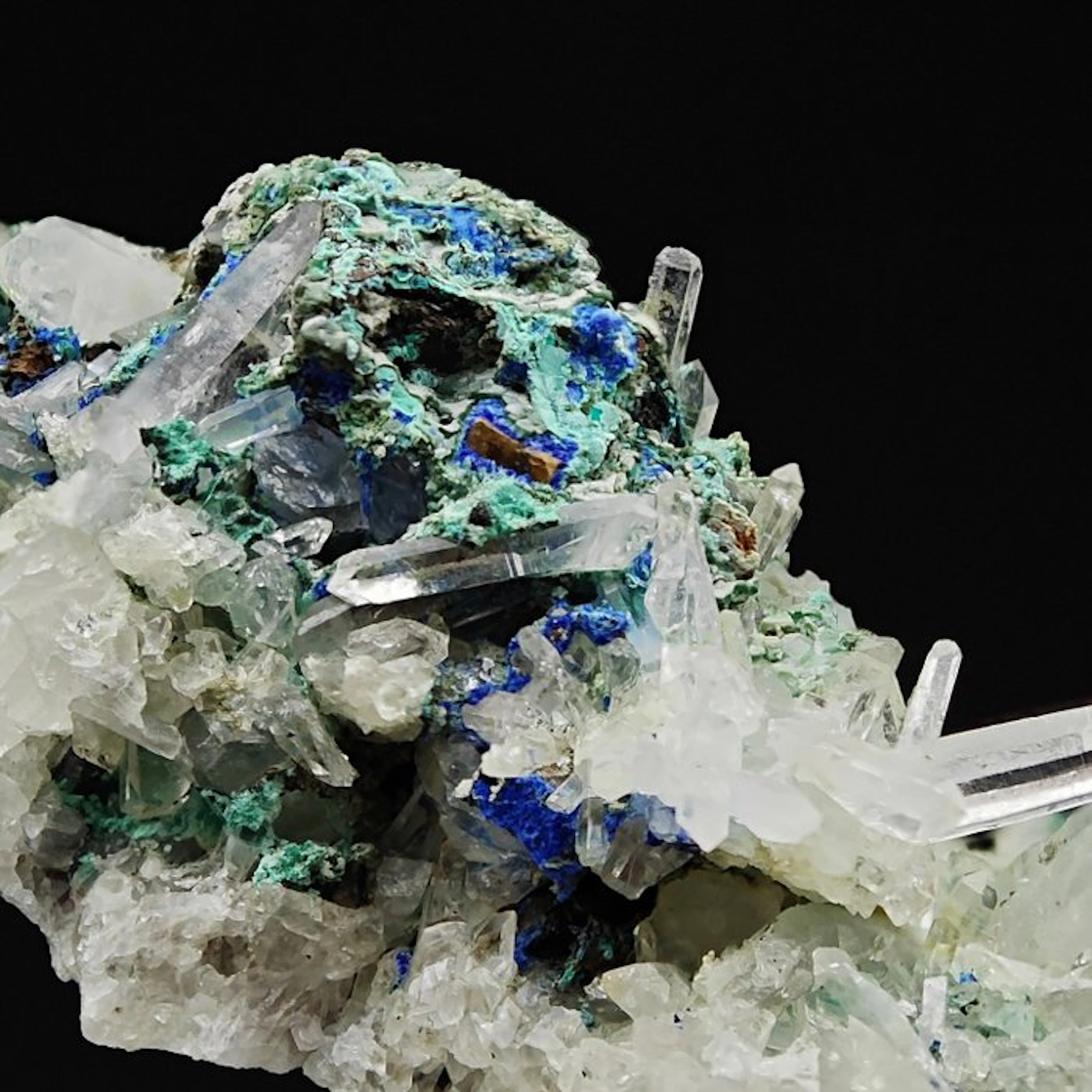 ALPINO, RARE QUARTZ with AZURITE