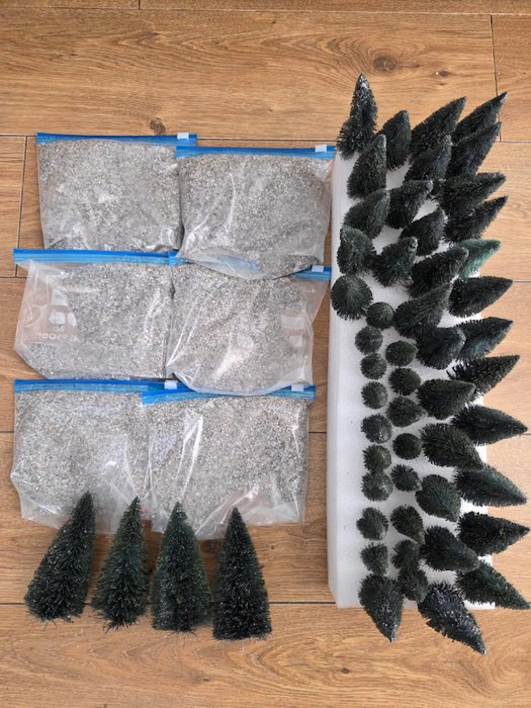 Noch H0 - Model train scenery (55) - A set of model trees...