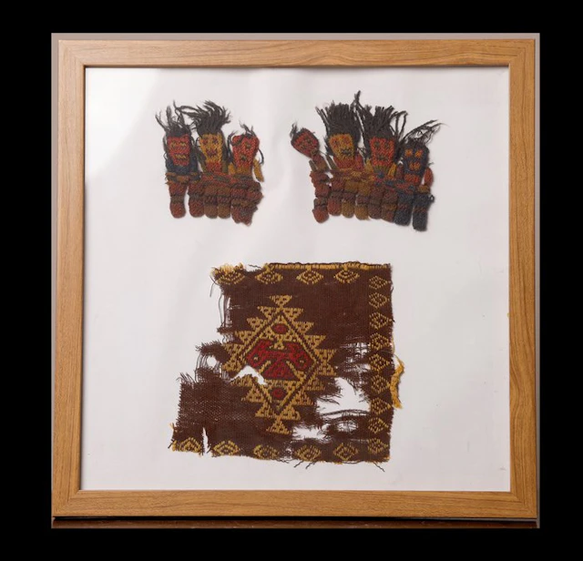 Pre-Columbian textile along with Spanish export license - 25.5 cm