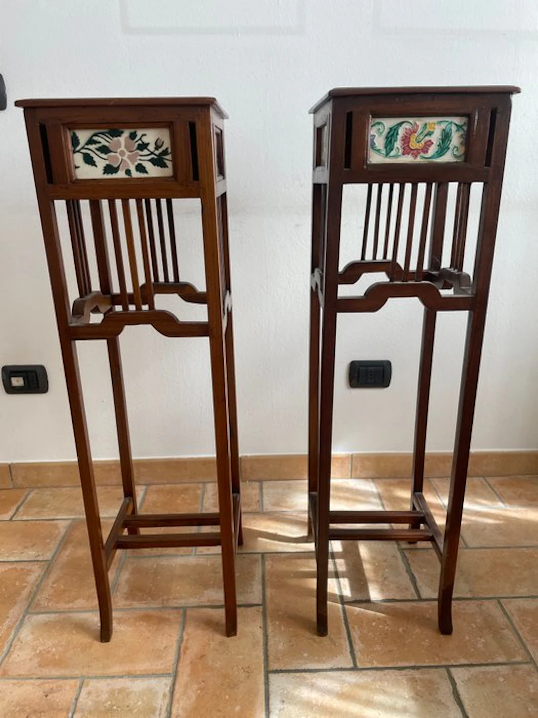 Cabinet on stand (2) - Wood, Ceramic