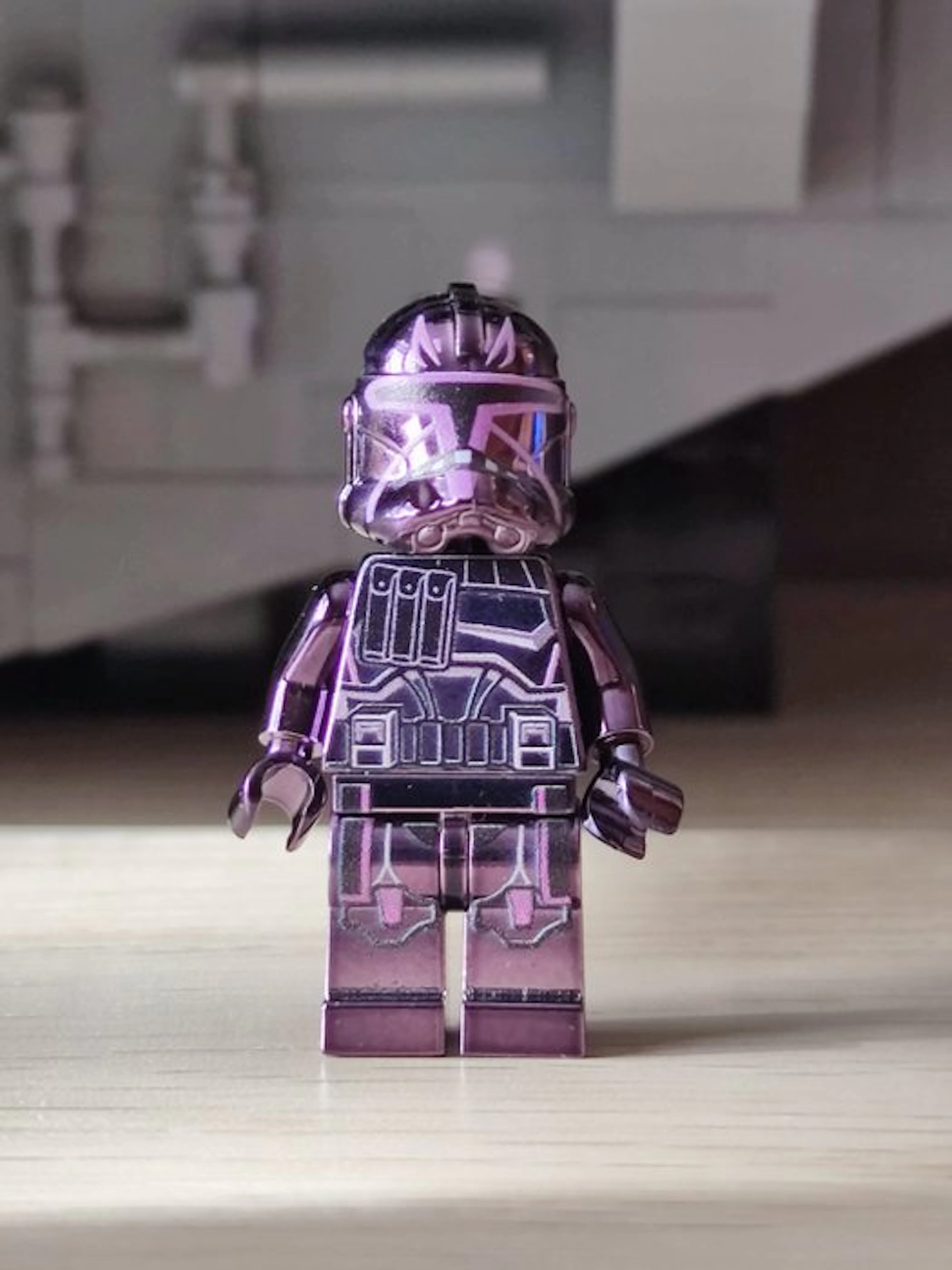 LEGO Minifigure - Star Wars - Chrome purple Captain Rex
