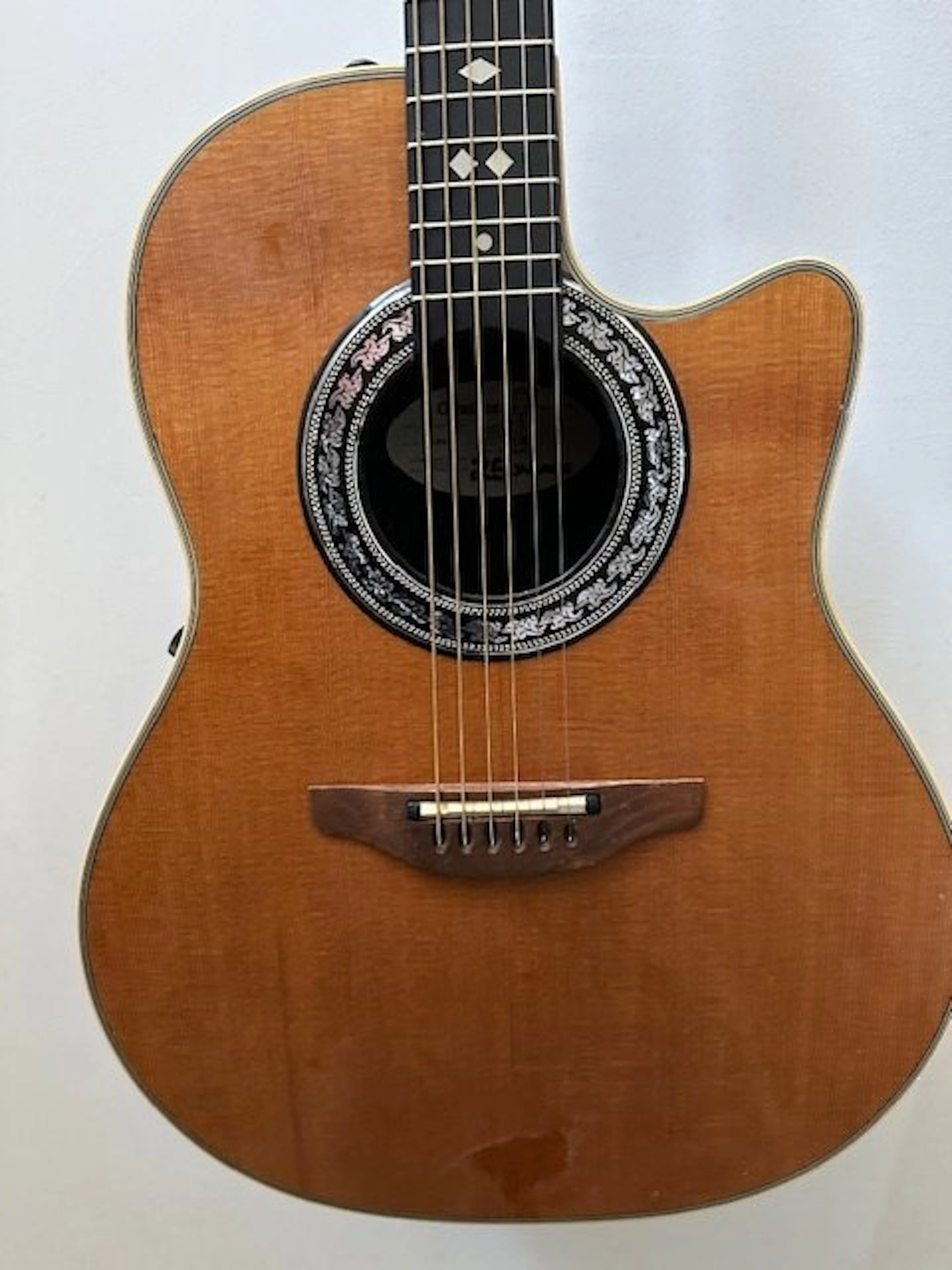 Ovation - Collector 25’ - - Electro-acoustic guitar - United States - 1991