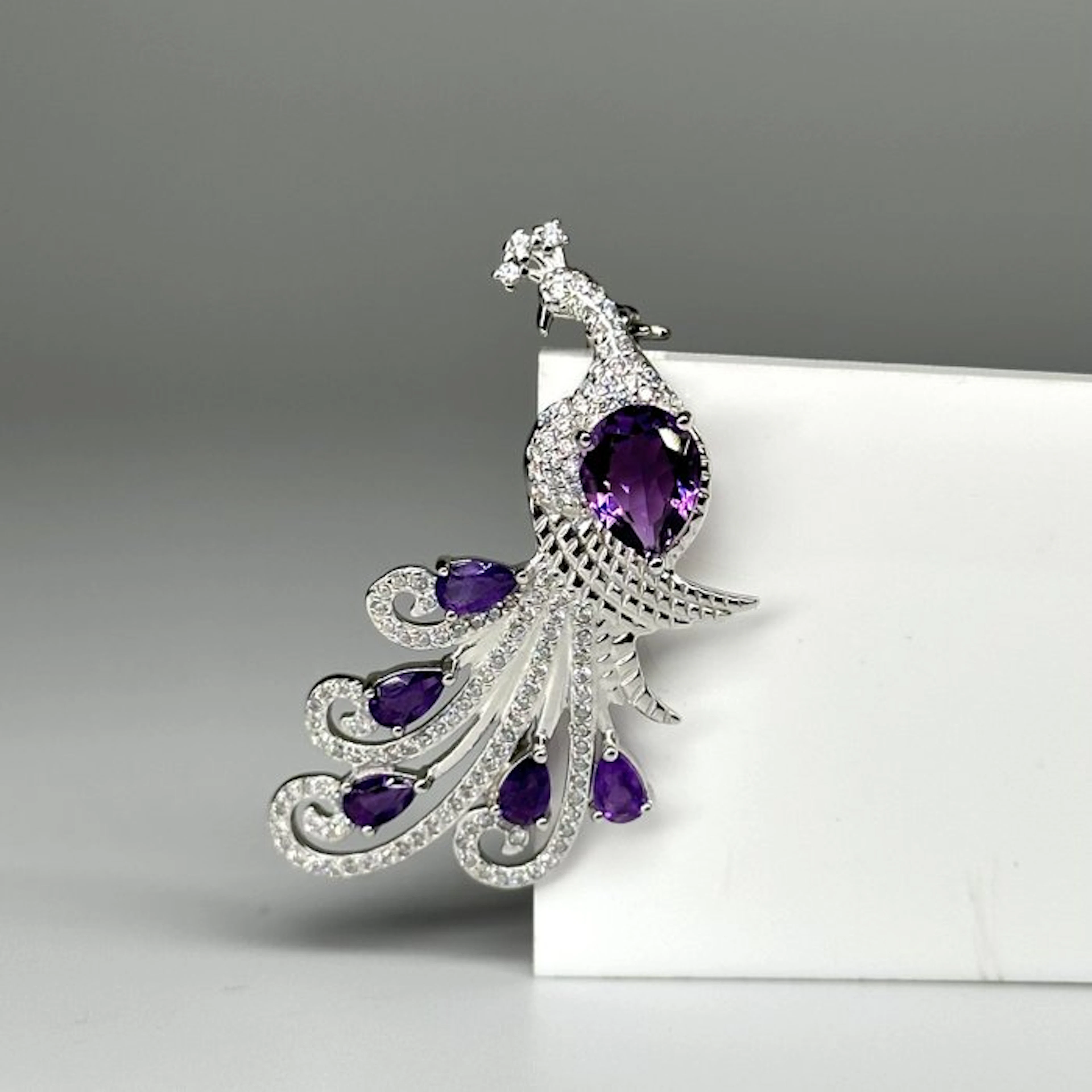 No reserve price - Brooch 925 Silver with Genuine Amethyst