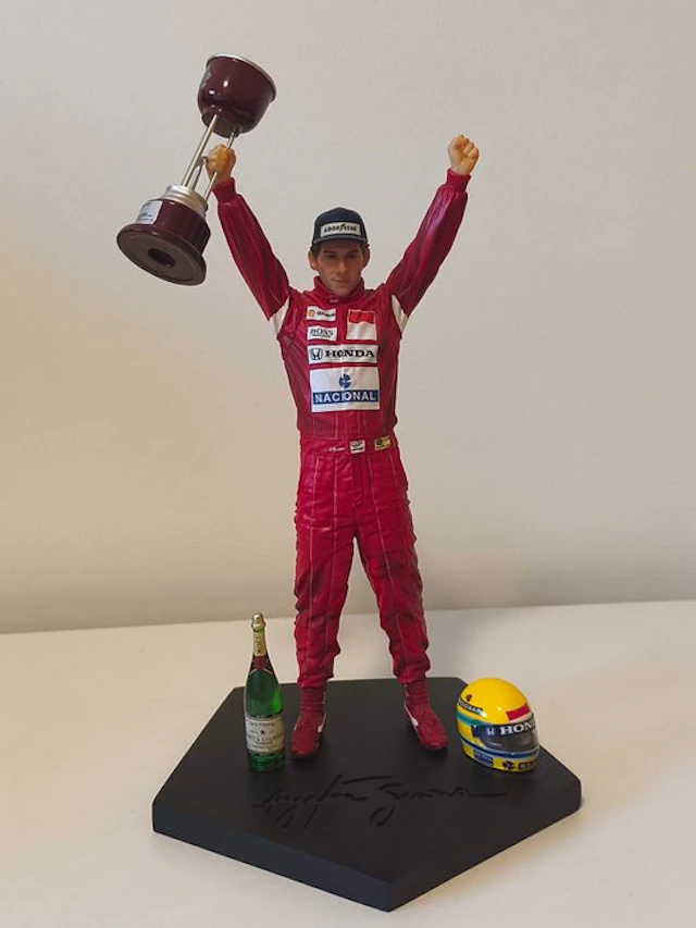 Iron Studios 1:10 - Model car - Ayrton Senna GP Japón 1988