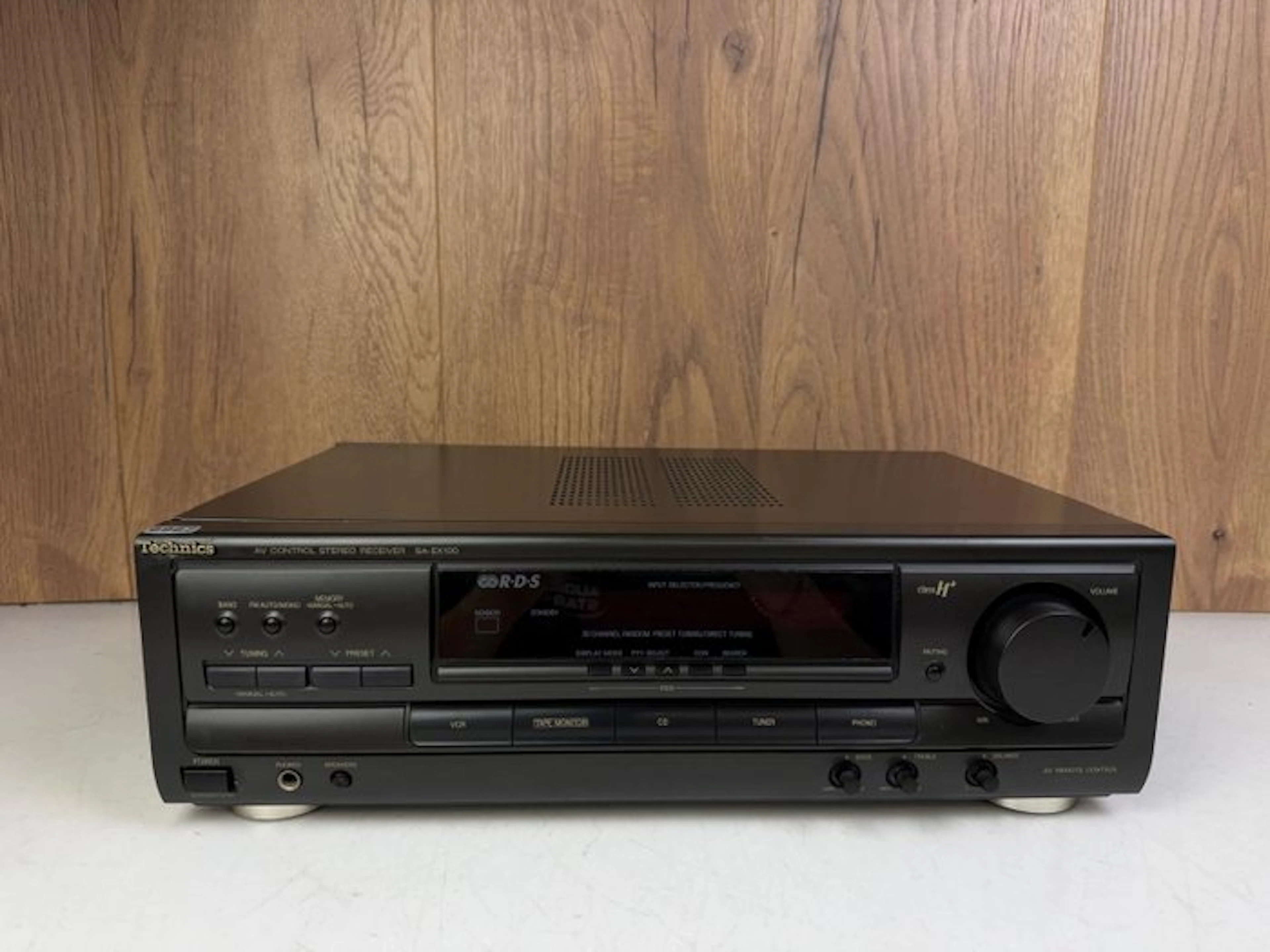 Technics - SA-EX100 Solid state multi-channel receiver
