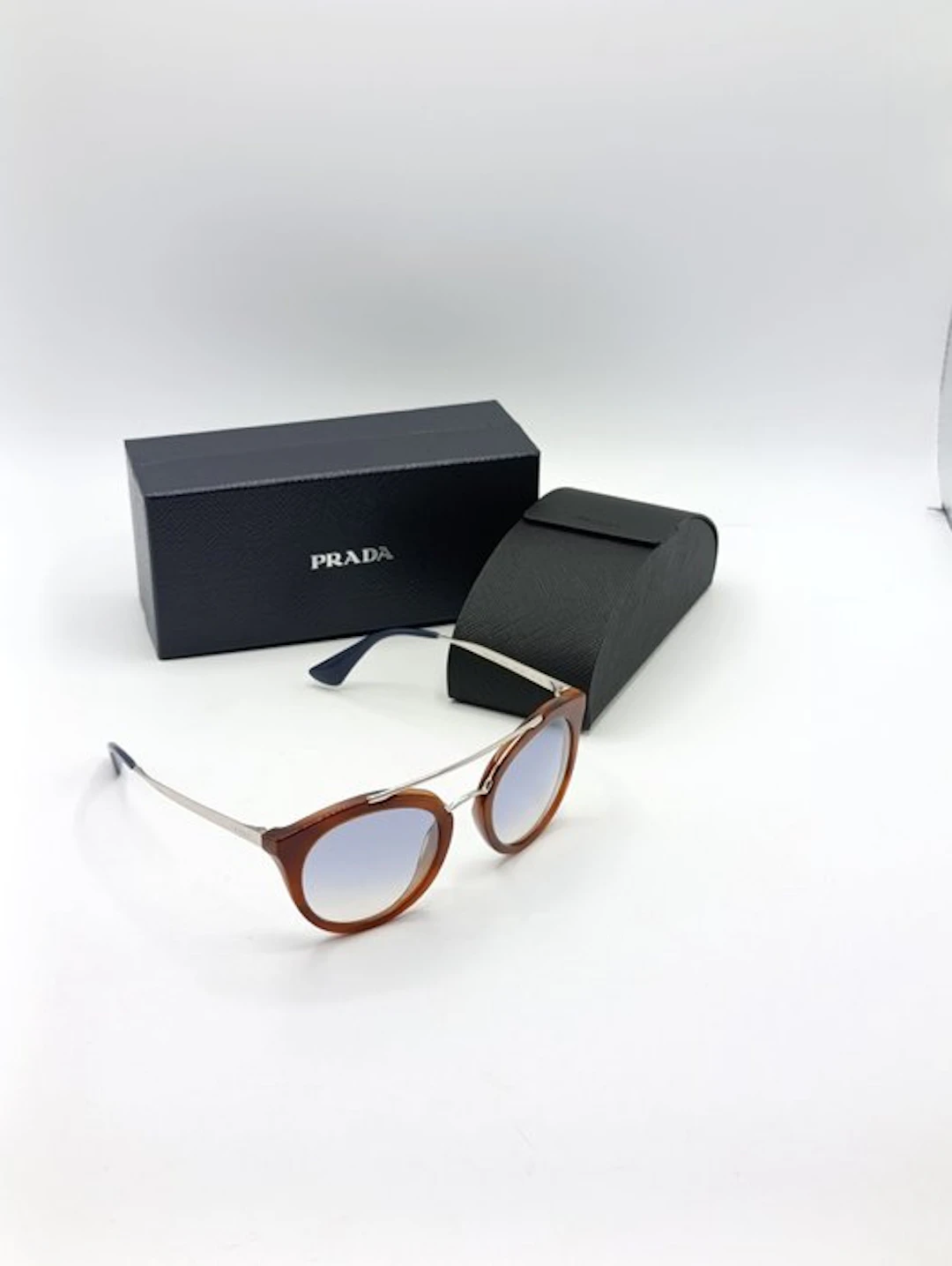 Prada - SPR23S - Sunglasses