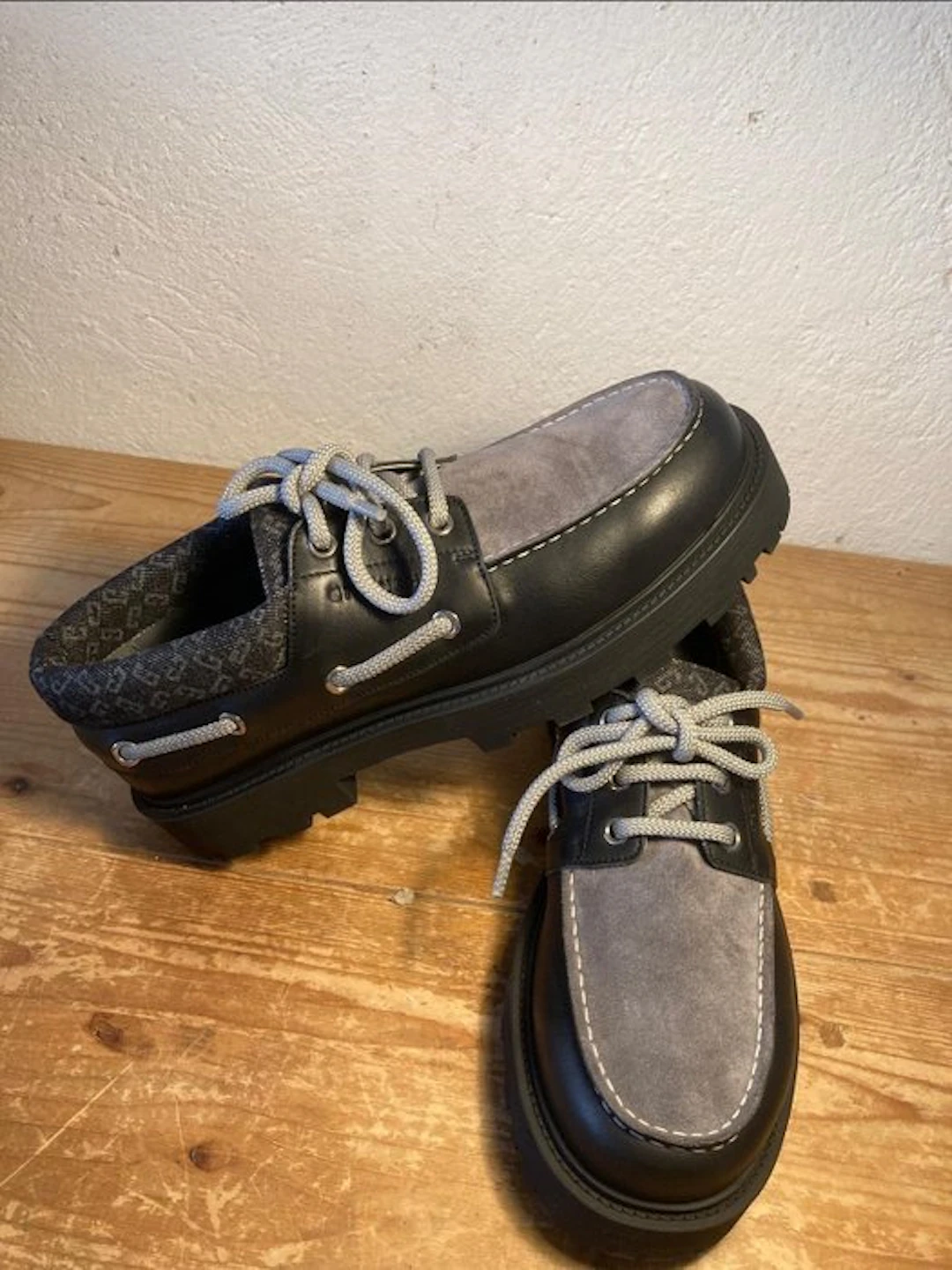 Givenchy - Moccasins - Size: EU 44