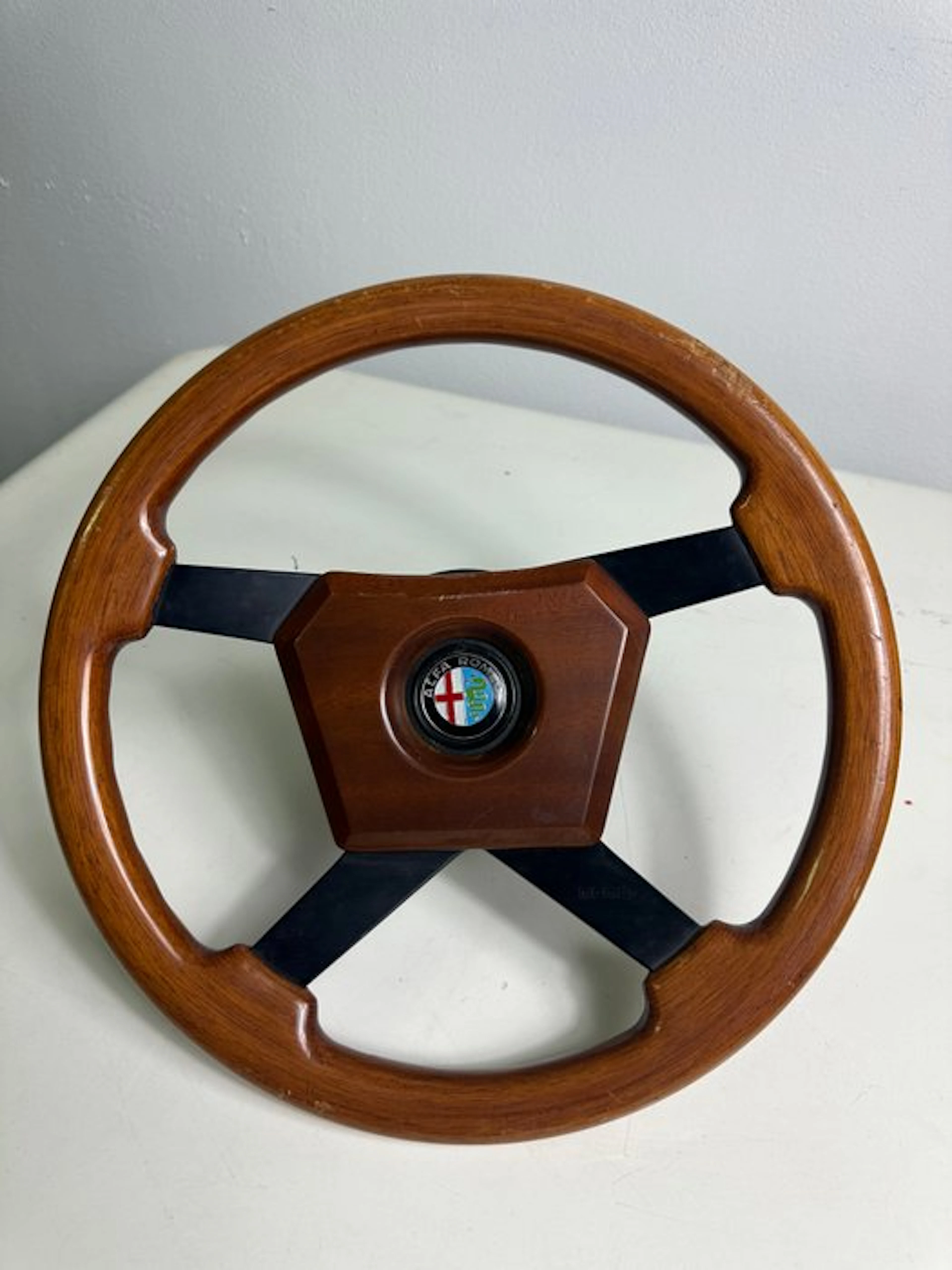 Steering wheel (1) - Alfa Romeo - 1970-1980