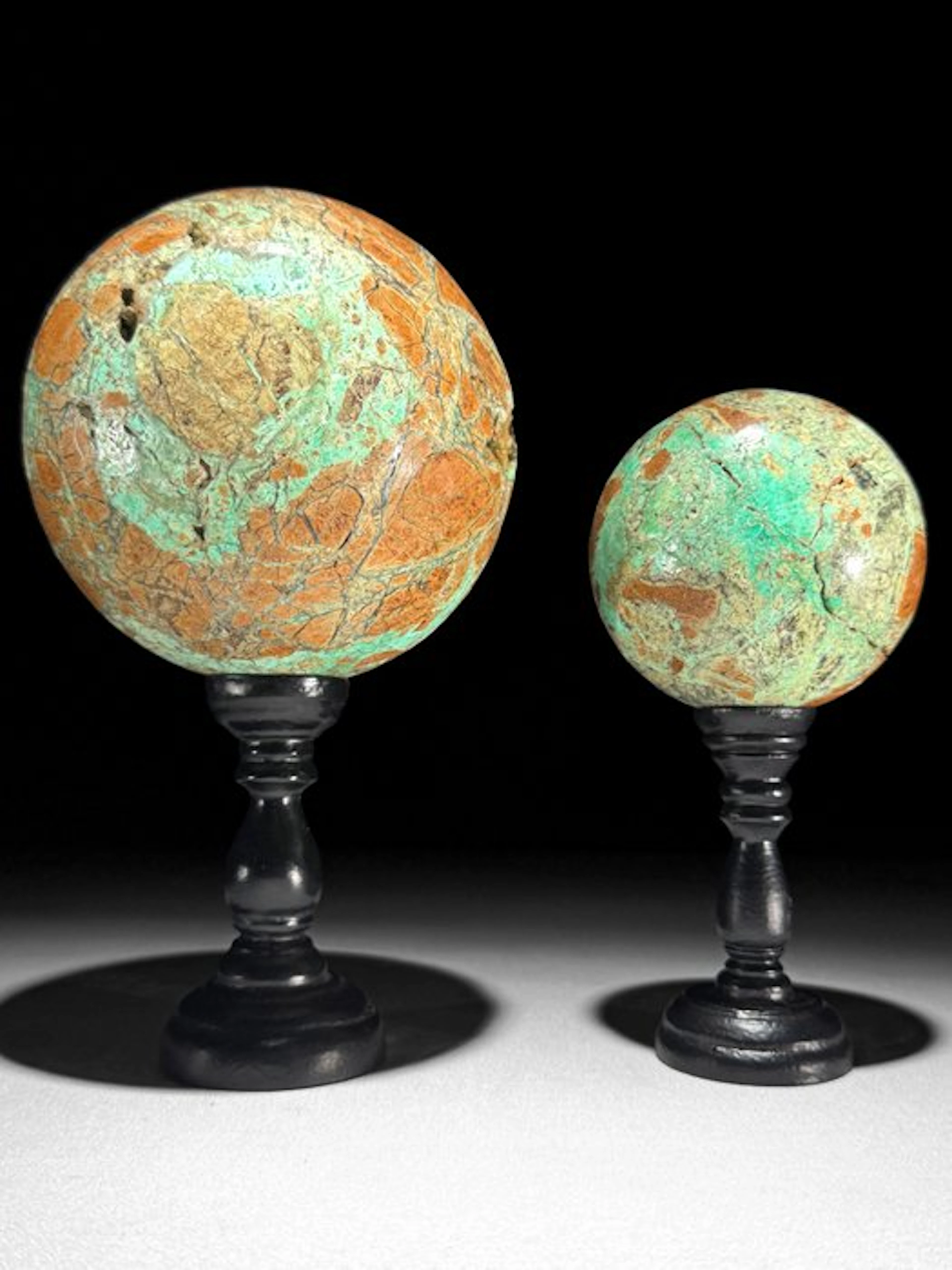 NO RESERVE PRICE - Wonderful Pair of Green Smithsonite...
