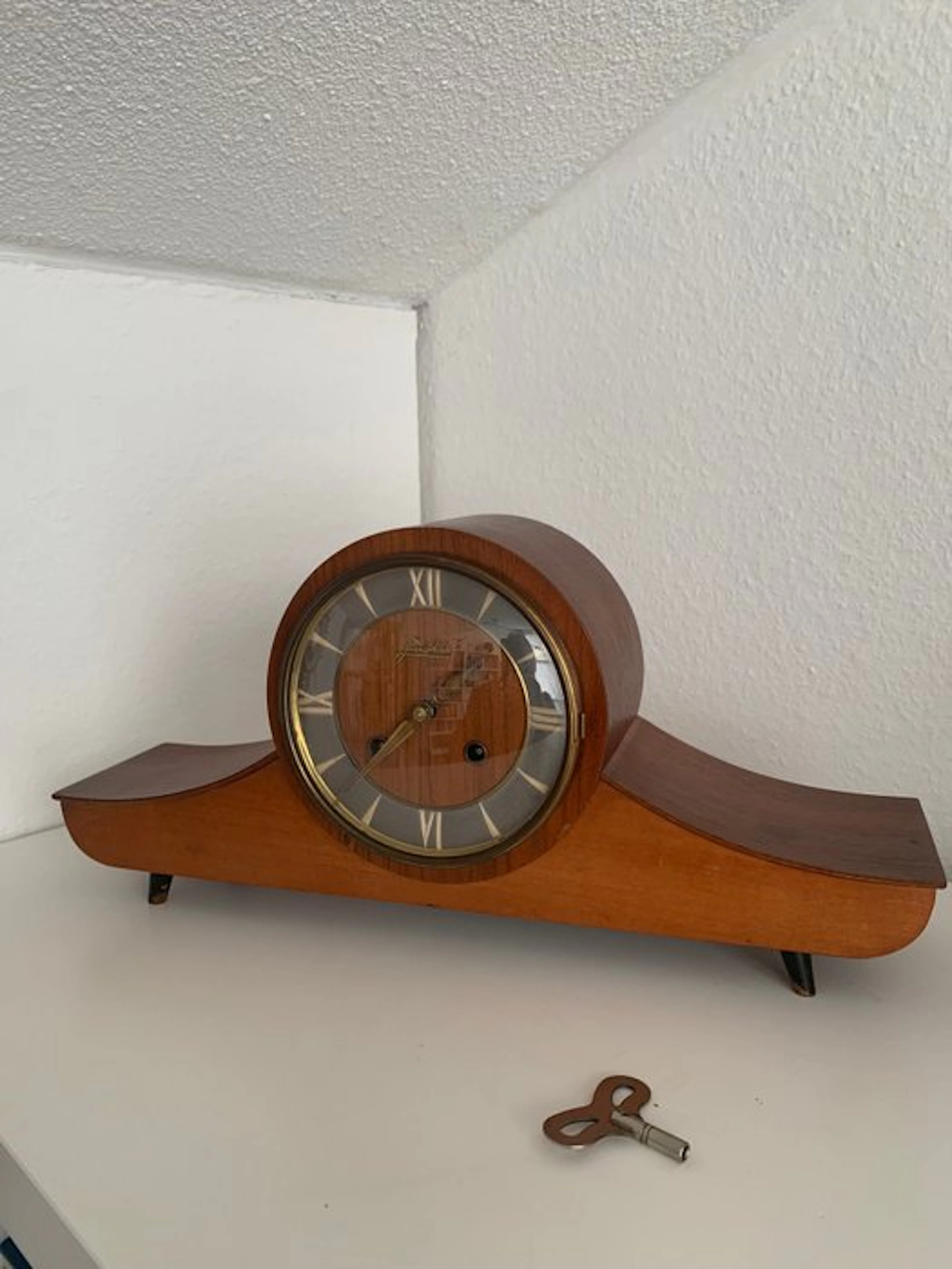 Mantel clock - Mid-century modern Wood - 1960-1970 - Junghans mantel clock