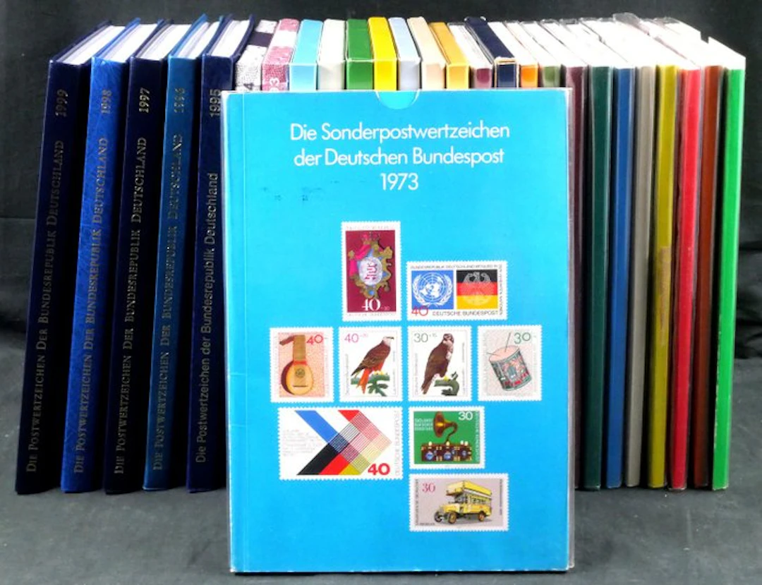 Germany, Federal Republic 1973/1999 - Complete yearbooks with mint copies and