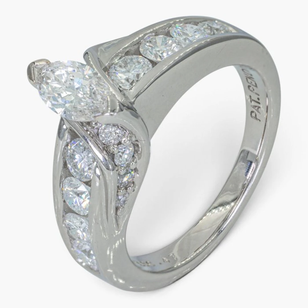 No reserve price - Ring - 14 kt. HRD, White gold - 1.47ct. tw. Diamond