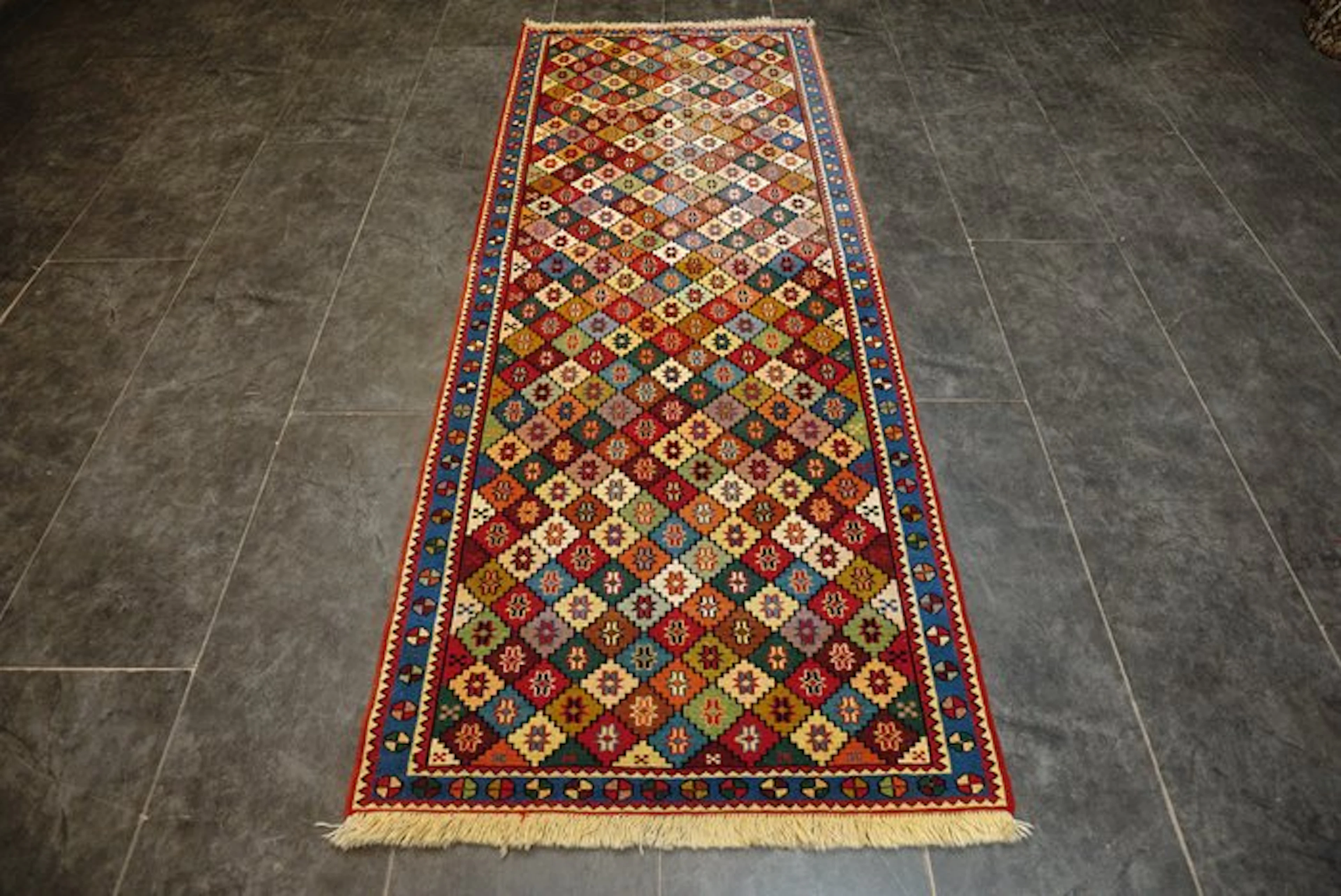 Sumakh kilim - Carpet - 204 cm - 85 cm - in like-new condition