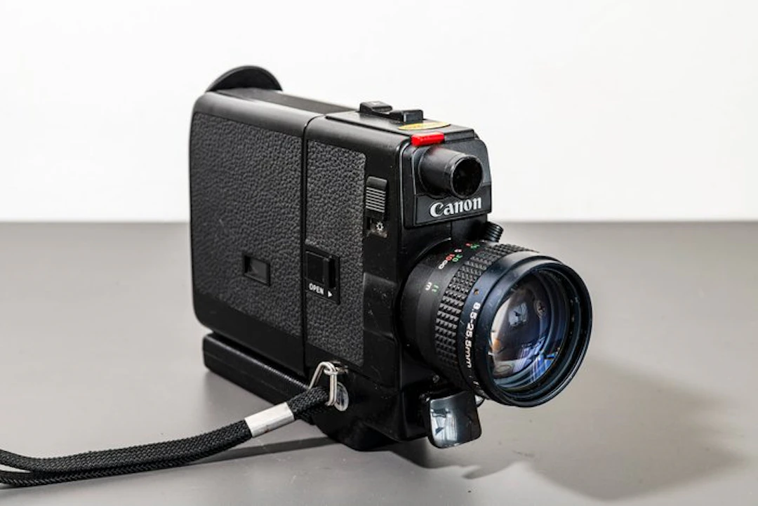 Canon 310XL Super 8 filmcamera – 8.5–25.5mm f/1.0 – ca