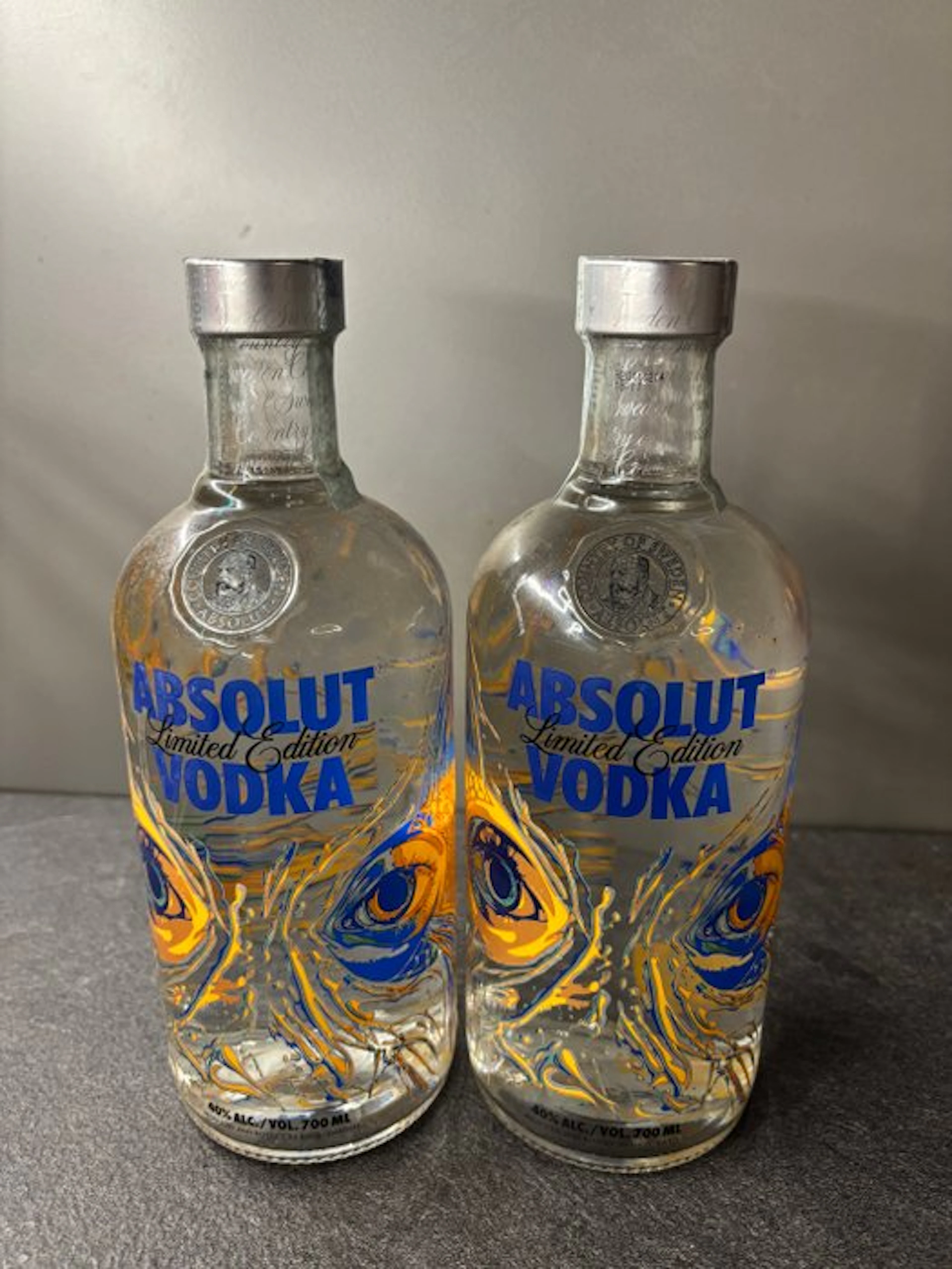 Absolut - Wallpaper V3 Ron English - b. 2011 - 70cl - 2 bottles