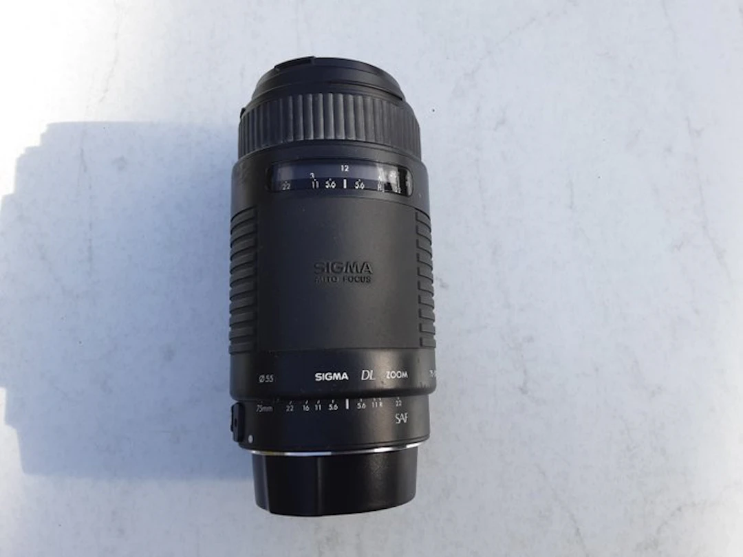 Sigma DL Zoom 75-300mm für Canon | Telelens
