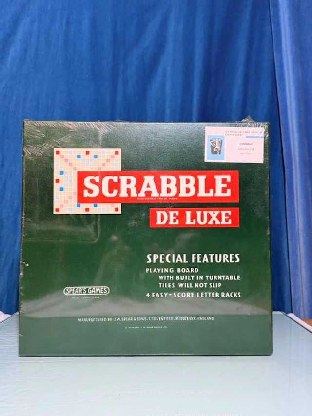 Board game - Scrabble De Luxe