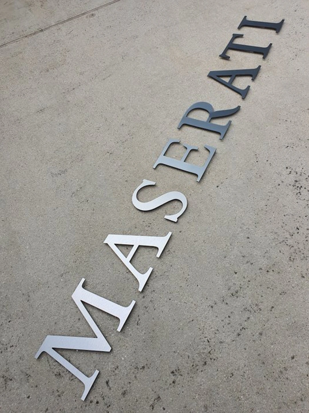 Professional wall logo - Aluminium* - Big Size 220 cm - Maserati