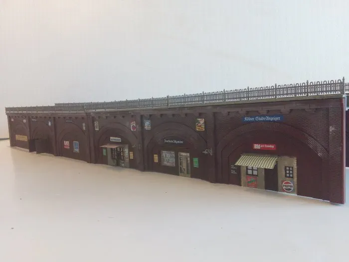 Faller H0 - Model train scenery (2) - Arcade walls for the station ...