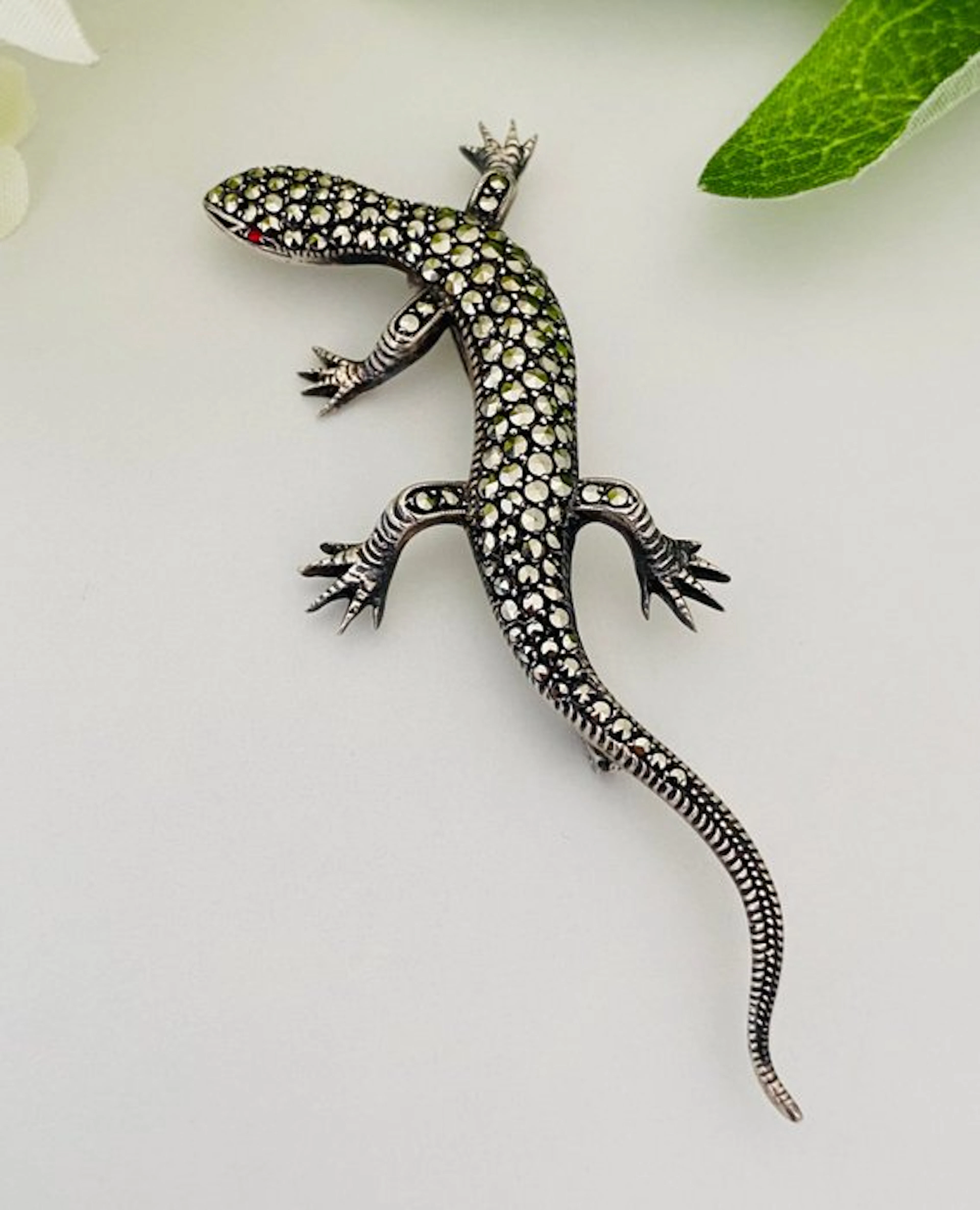 Silver, Art Deco (1920-1930) - Lezard - Markasieten - Belgium - Brooch