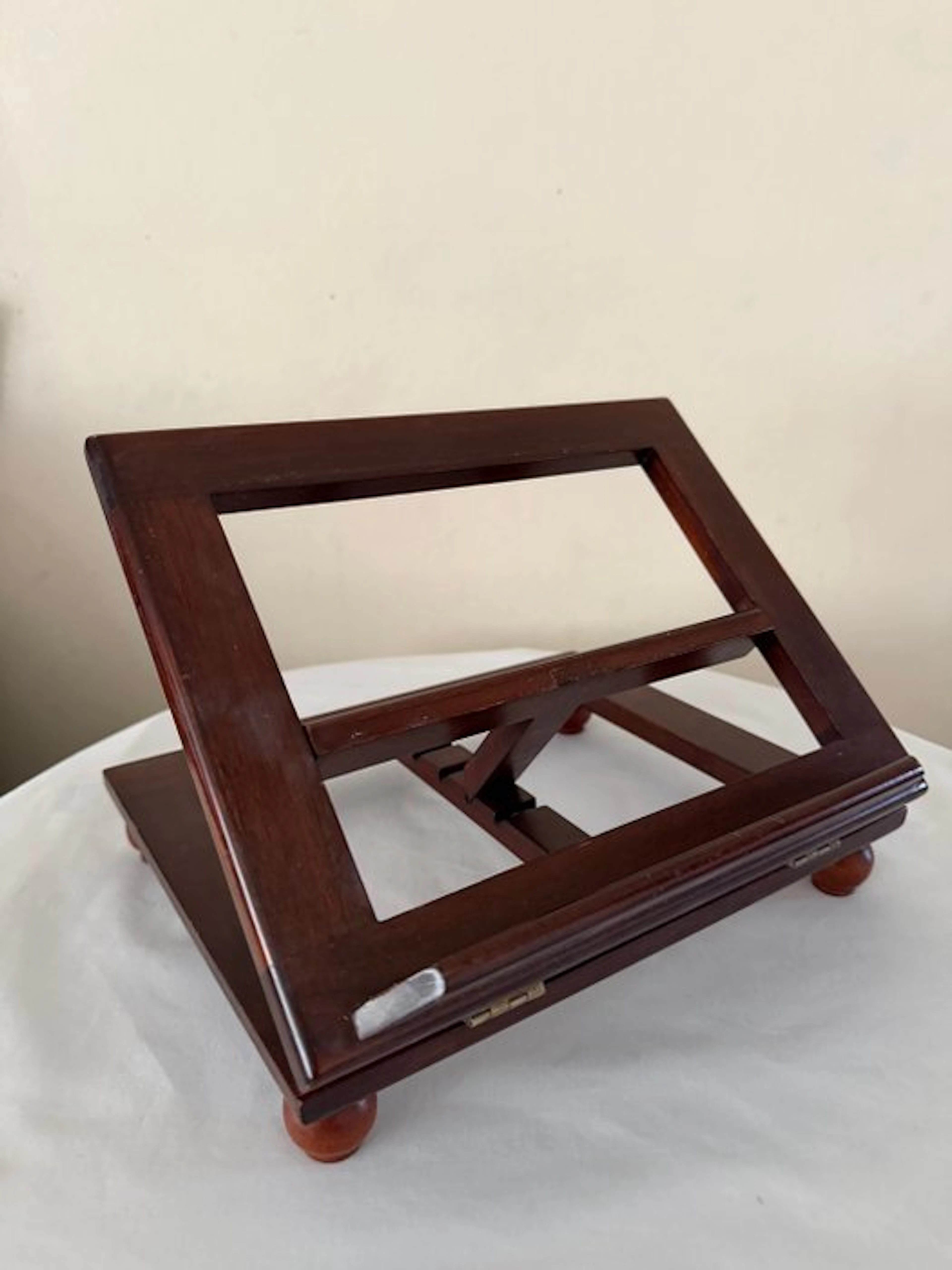 Stand - Wood - Book stand