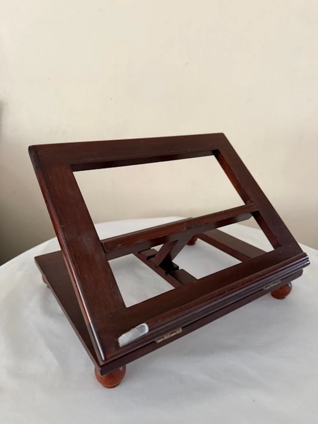 Stand - Wood - Book stand