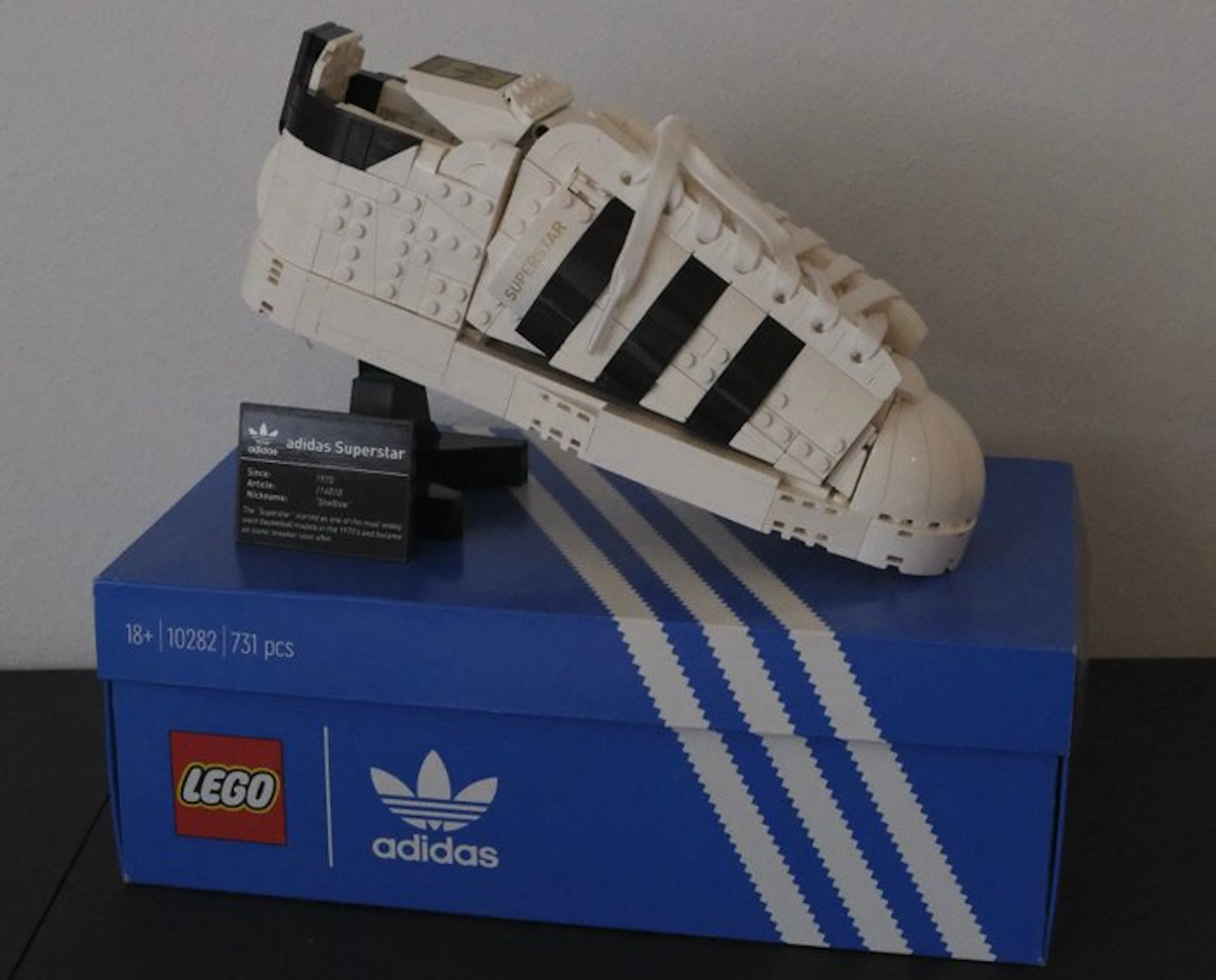 LEGO Set - 10282 - Icons - Adidas Originals Superstar - Used - Retired