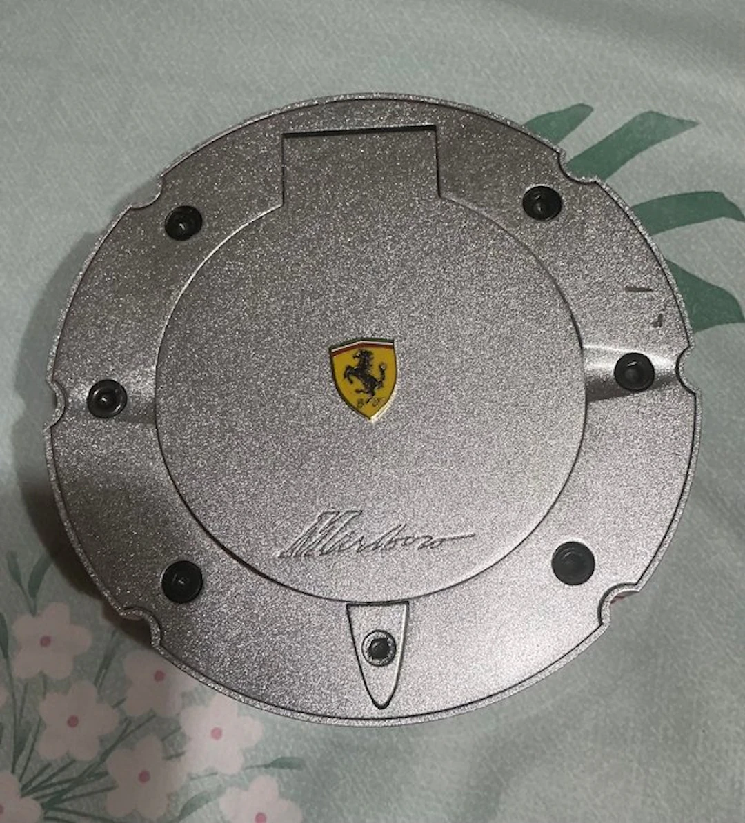 Marlboro metal ashtray - Ferrari - Edizione limitata - 2010