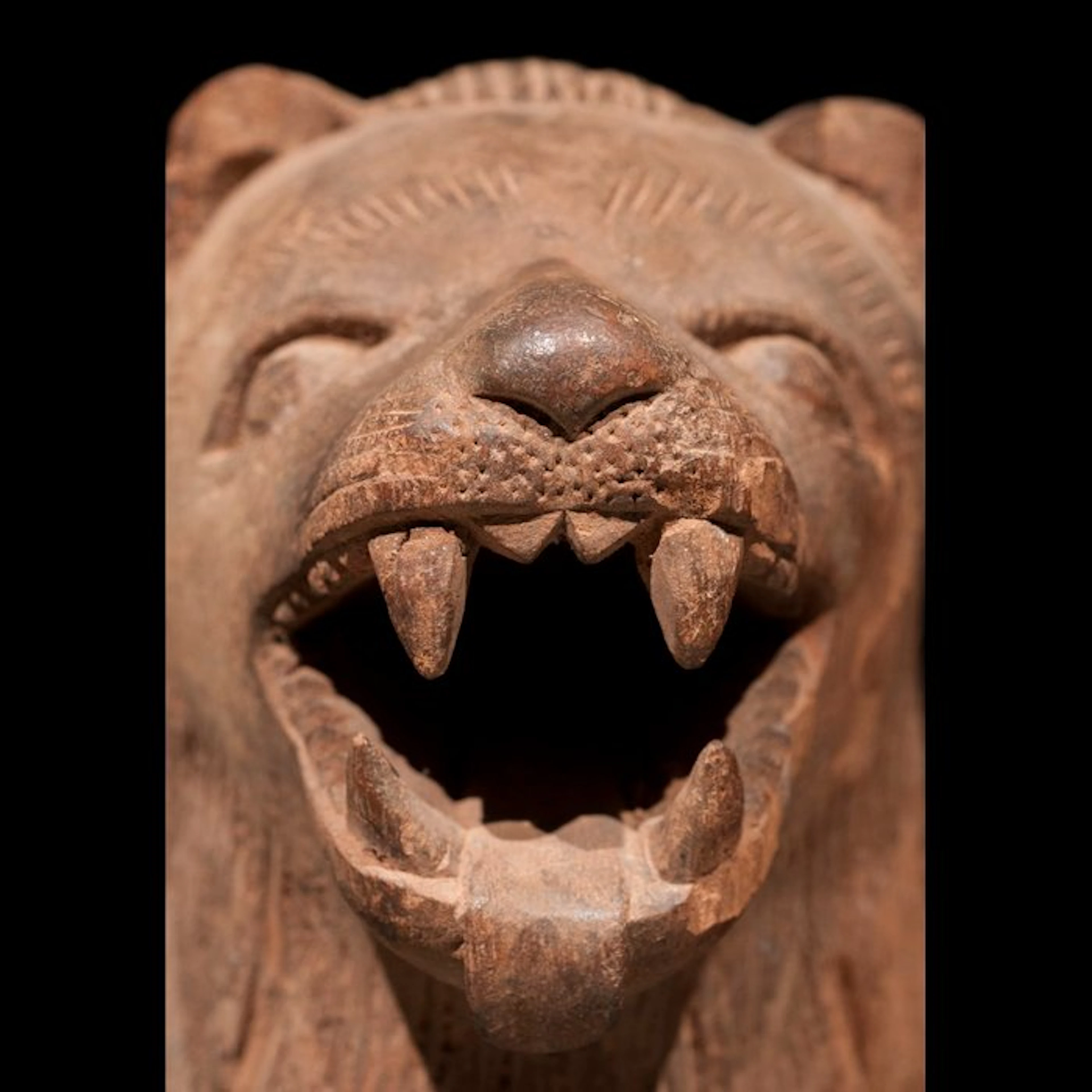 Bust of a lion - Fon - Benin