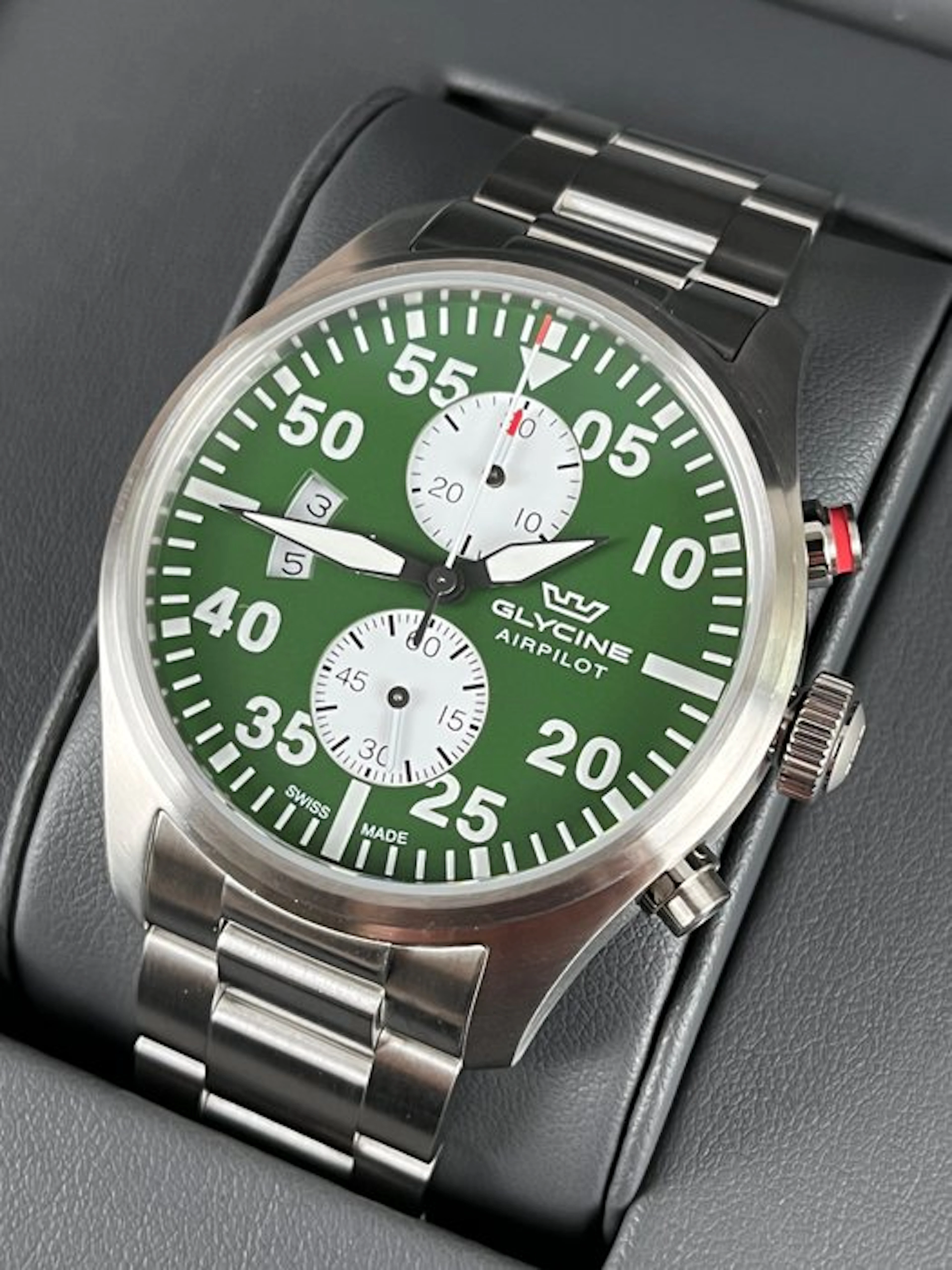 Glycine - Airpilot Chronograph Date Green/White - GL0444 - Men - 2020-2025