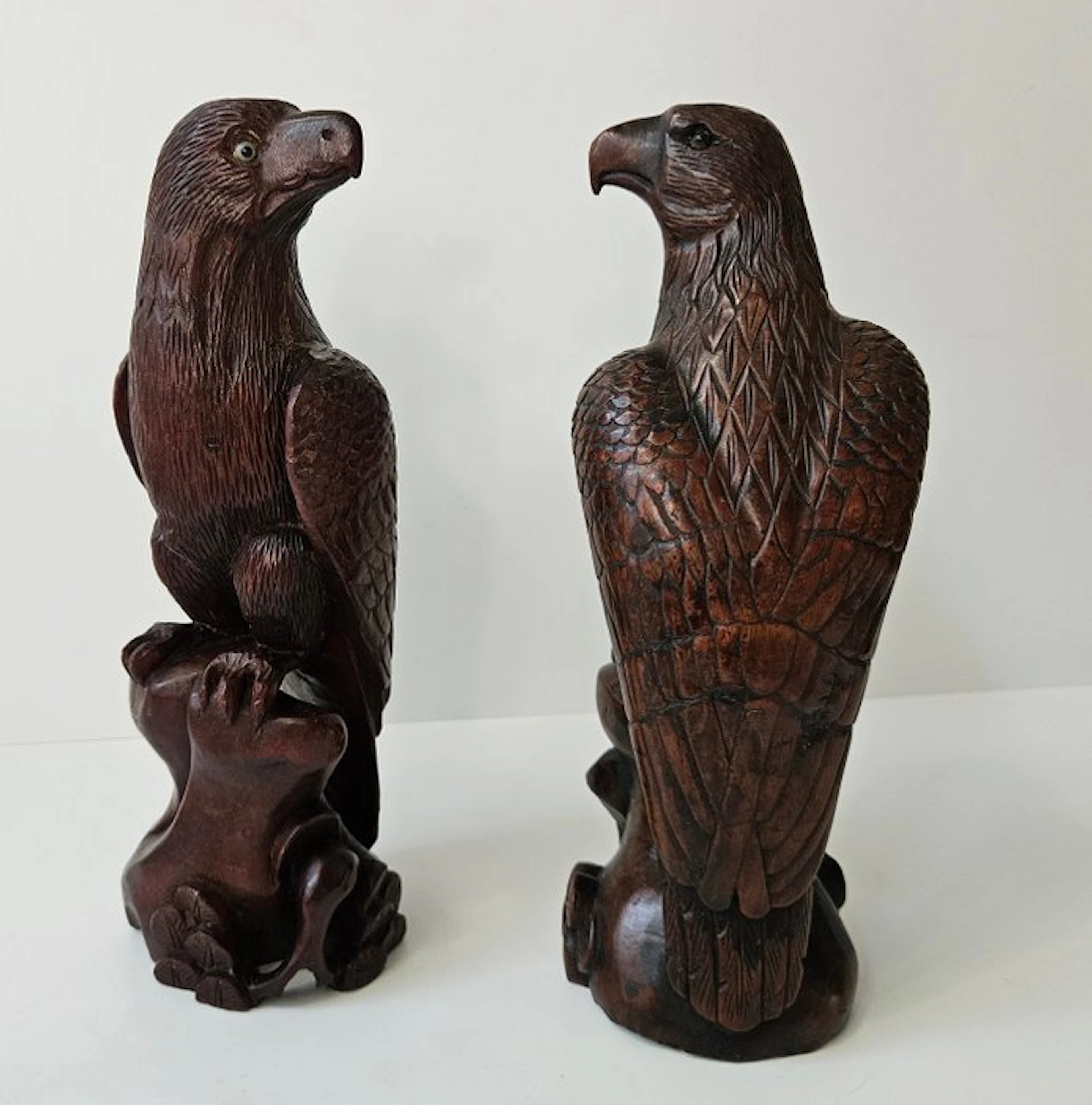 Sculpture, Handgesneden adelaars - 28 cm - Wood