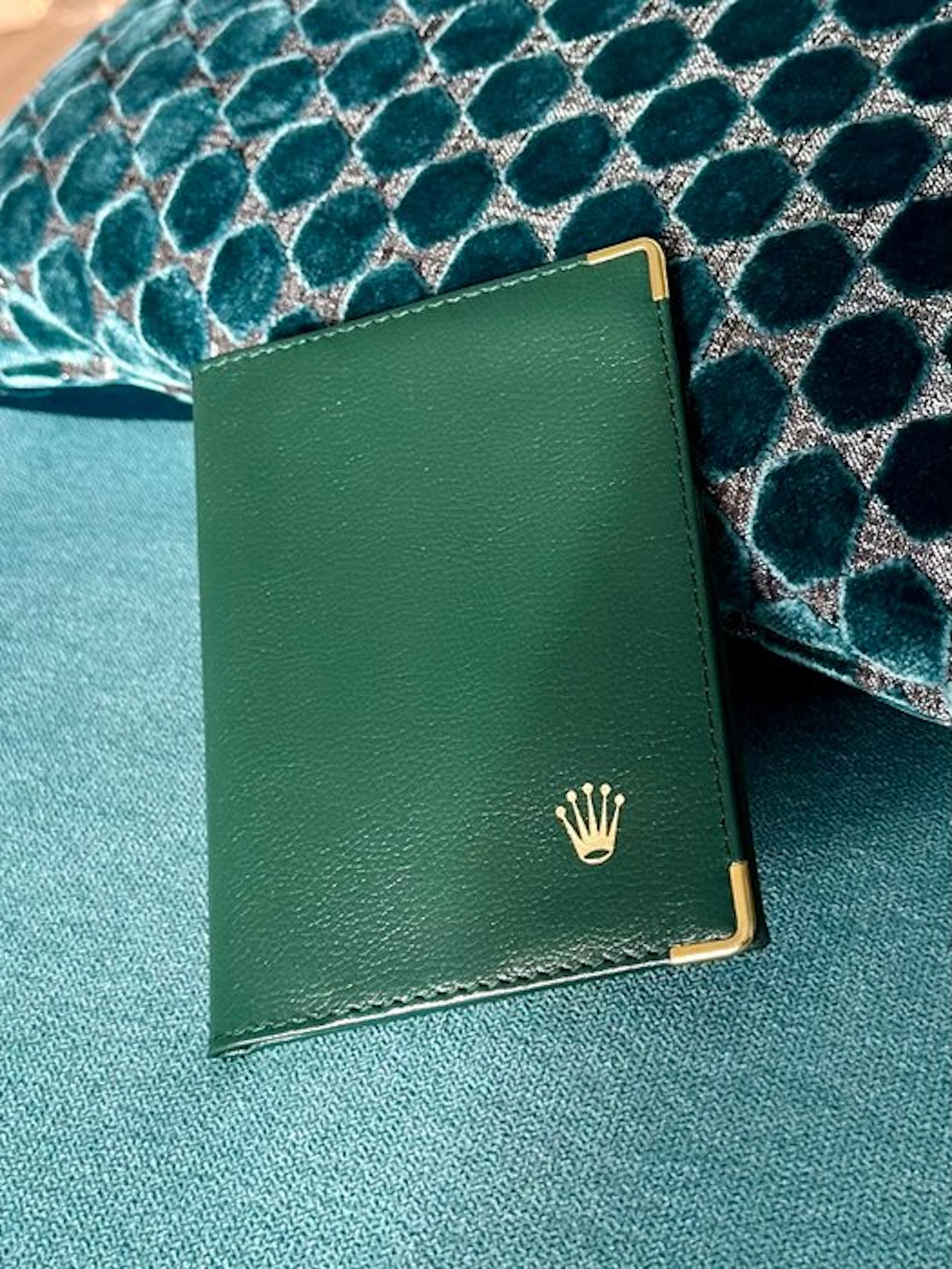 Rolex - Passport Holder - Leather - OLIVE GREEN