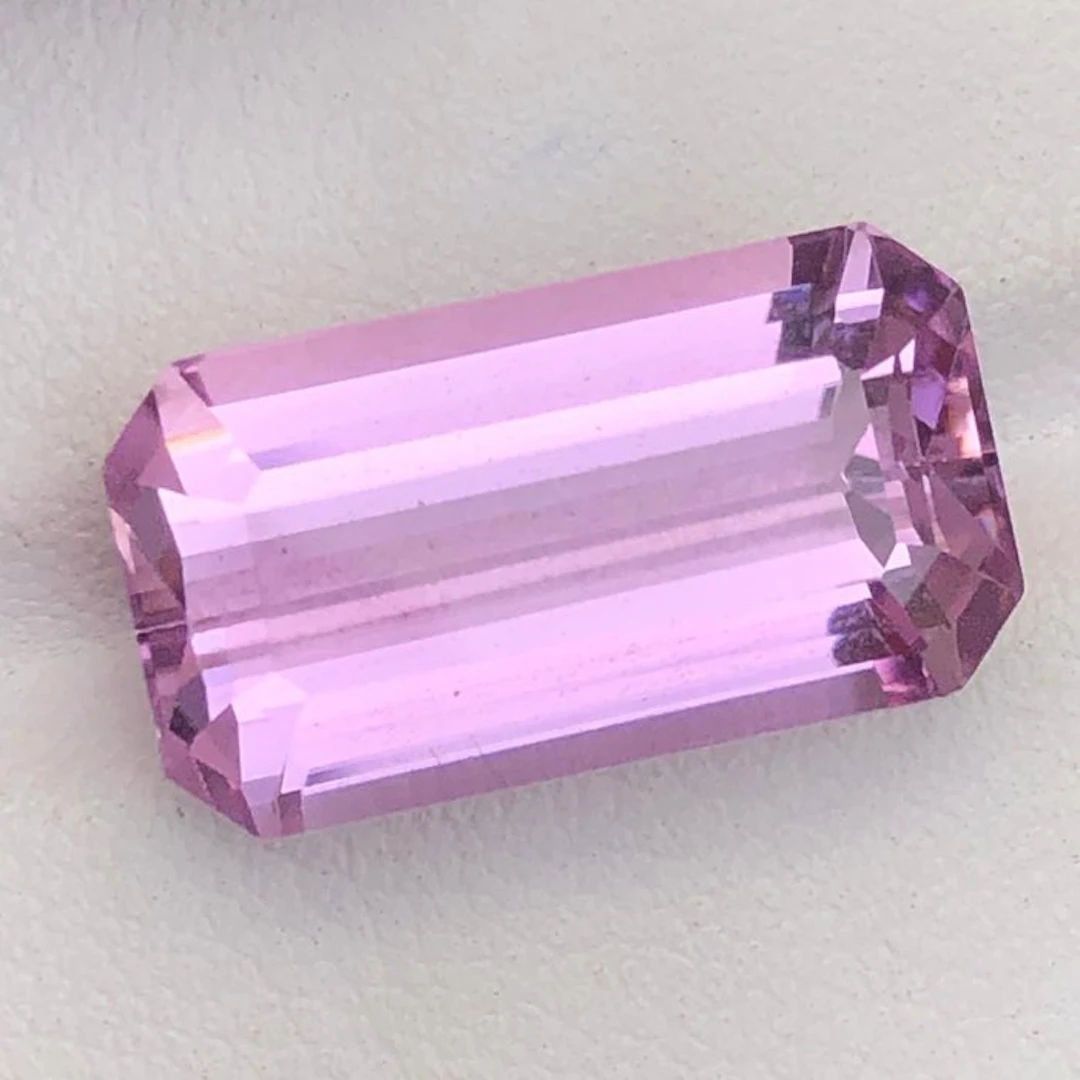 No reserve price - 1 pcs Pink