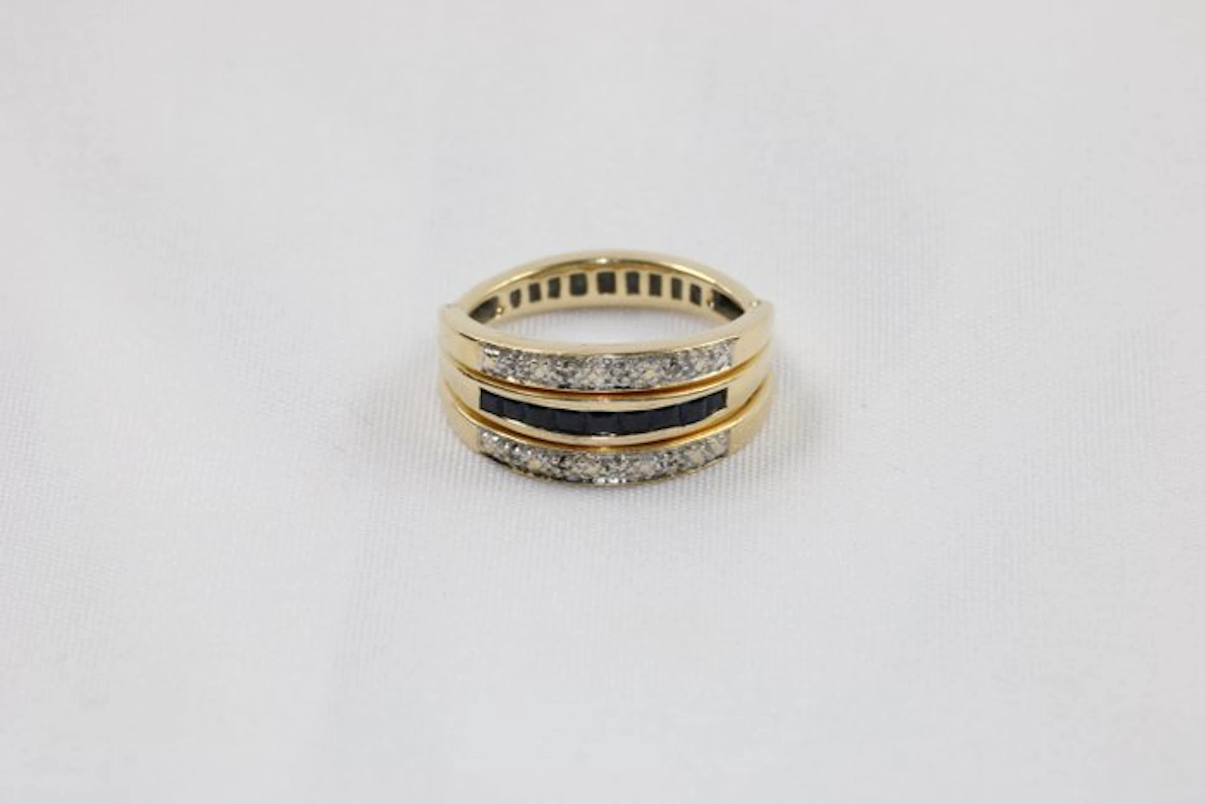 Ring - 14 kt. Yellow gold - 0.08ct. tw. Diamond (Natural) - Sapphire