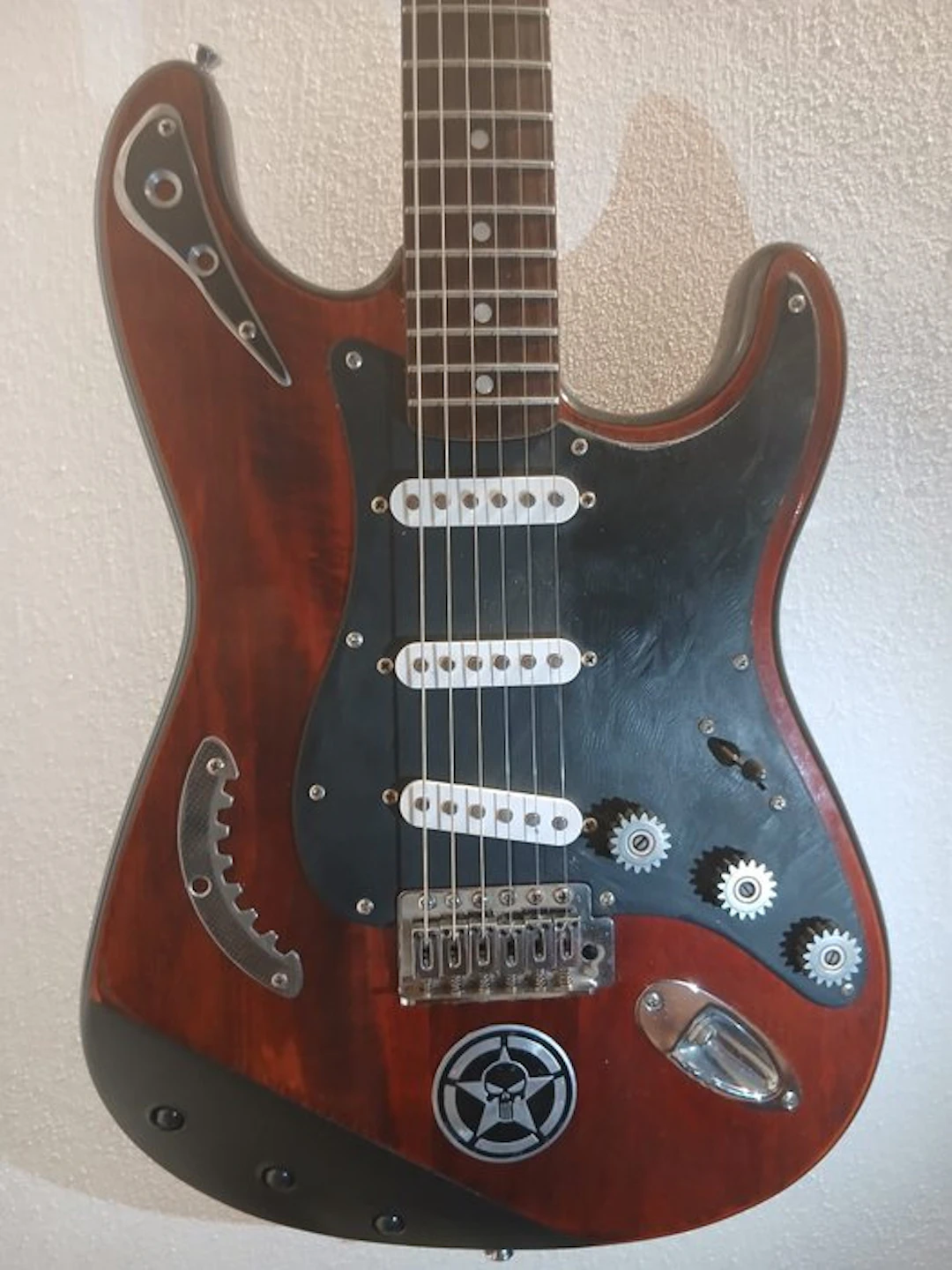 Squier - Stratocaster - - Electric guitar (No reserve price)