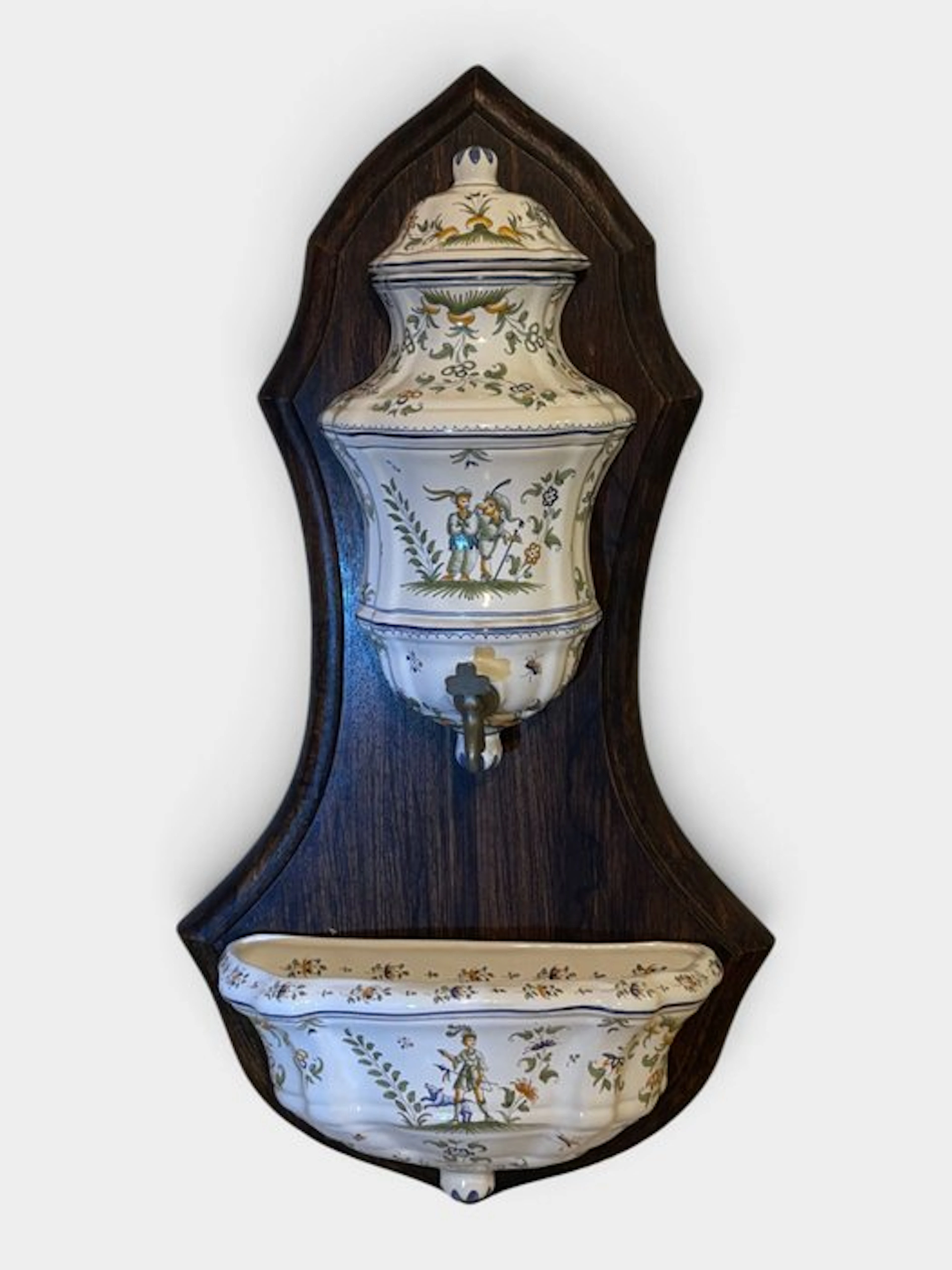 Vintage Fountain - 1940-1950