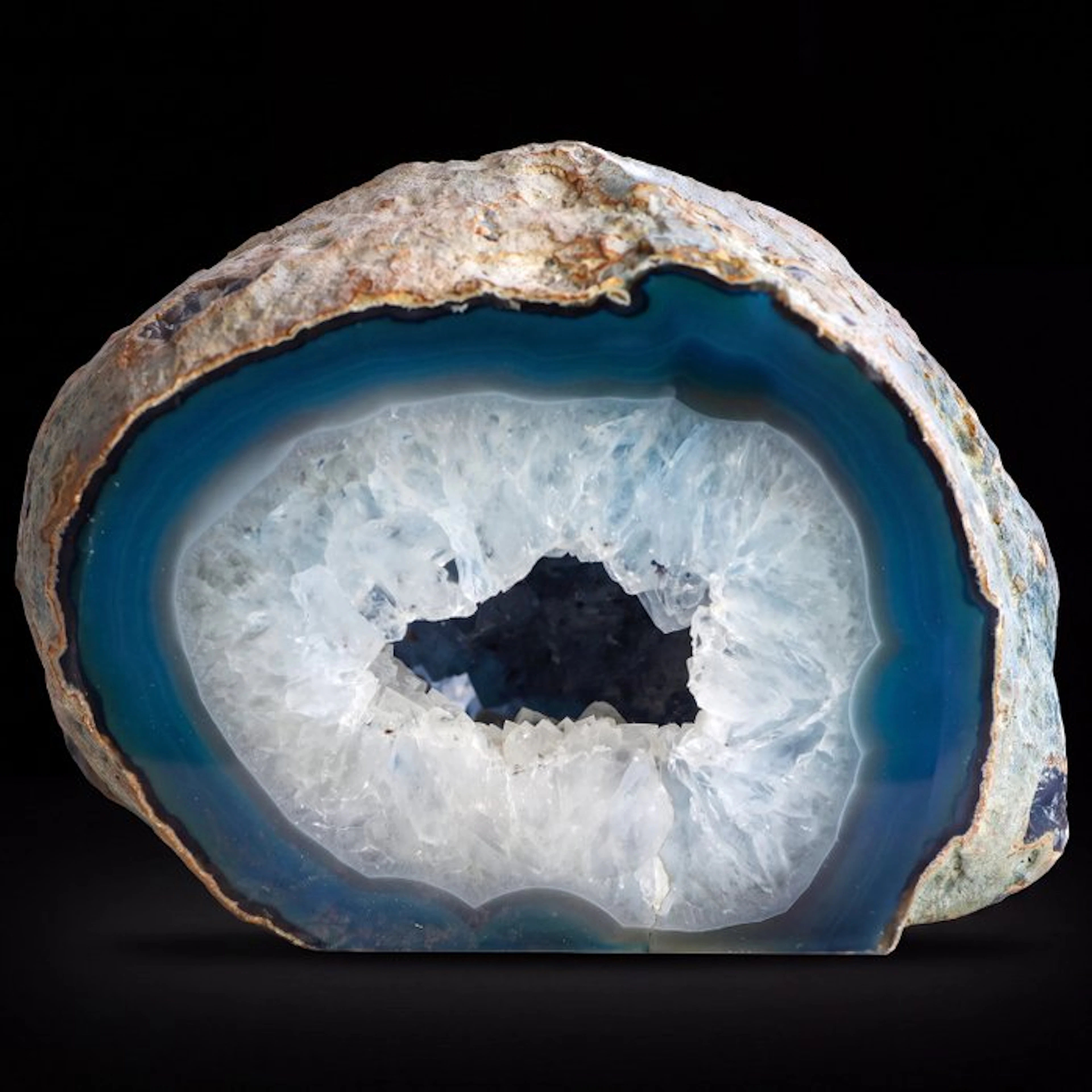 Agate - Geode - 11x15x10 cm- 2.75 kg
