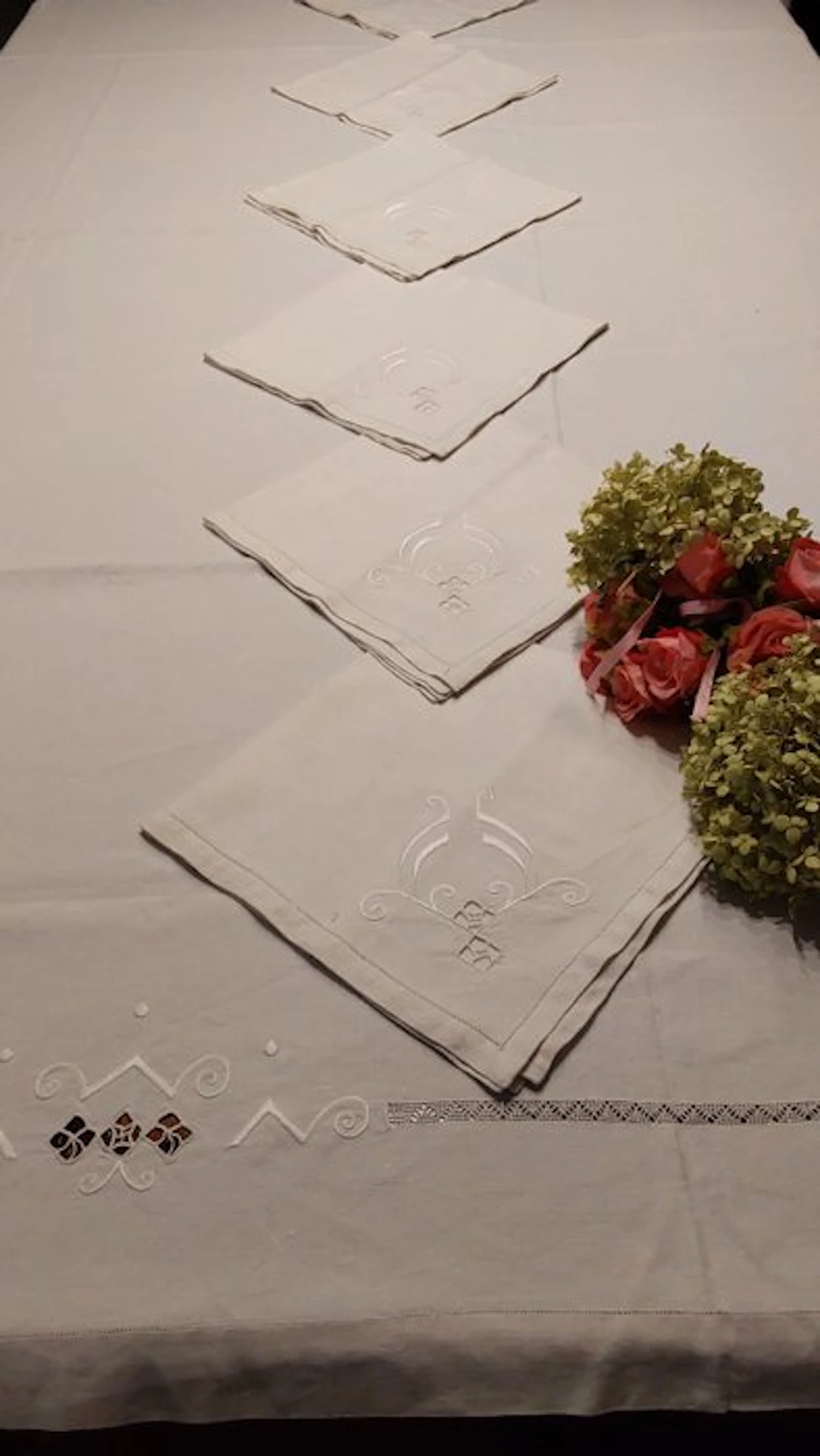 antique trousseaus - Tablecloth (7) - 220 cm - 210 cm